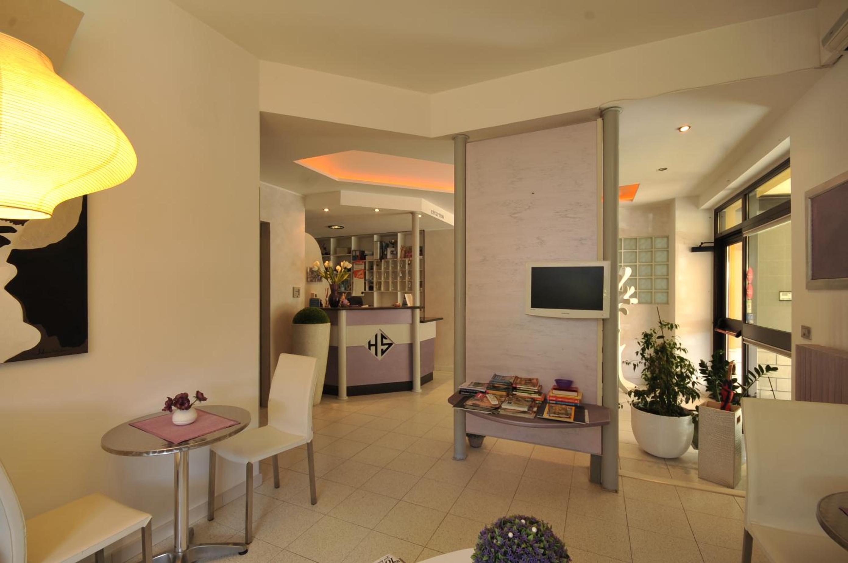 Double Room - Photo 21