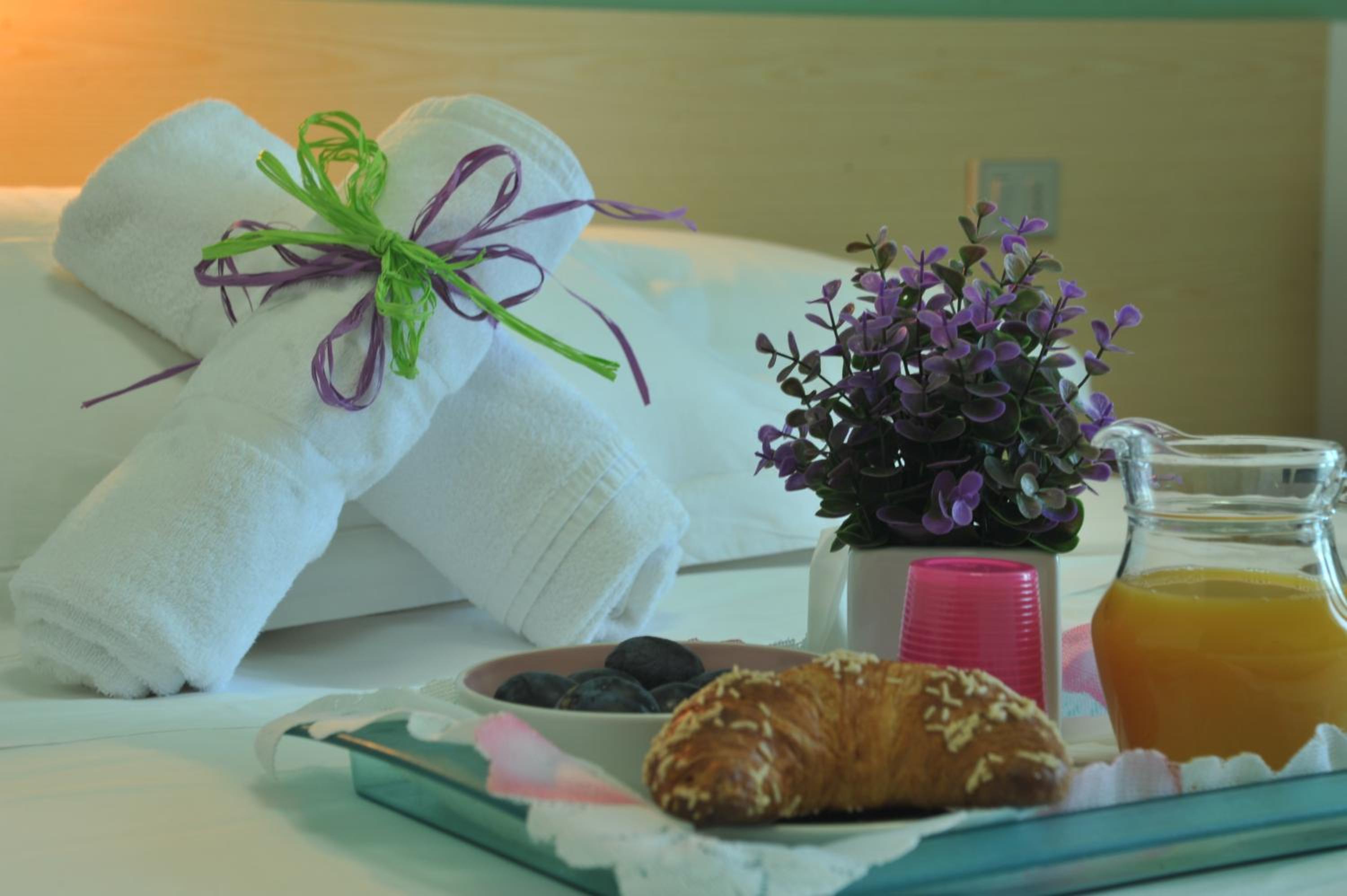 Twin Room - Photo 7