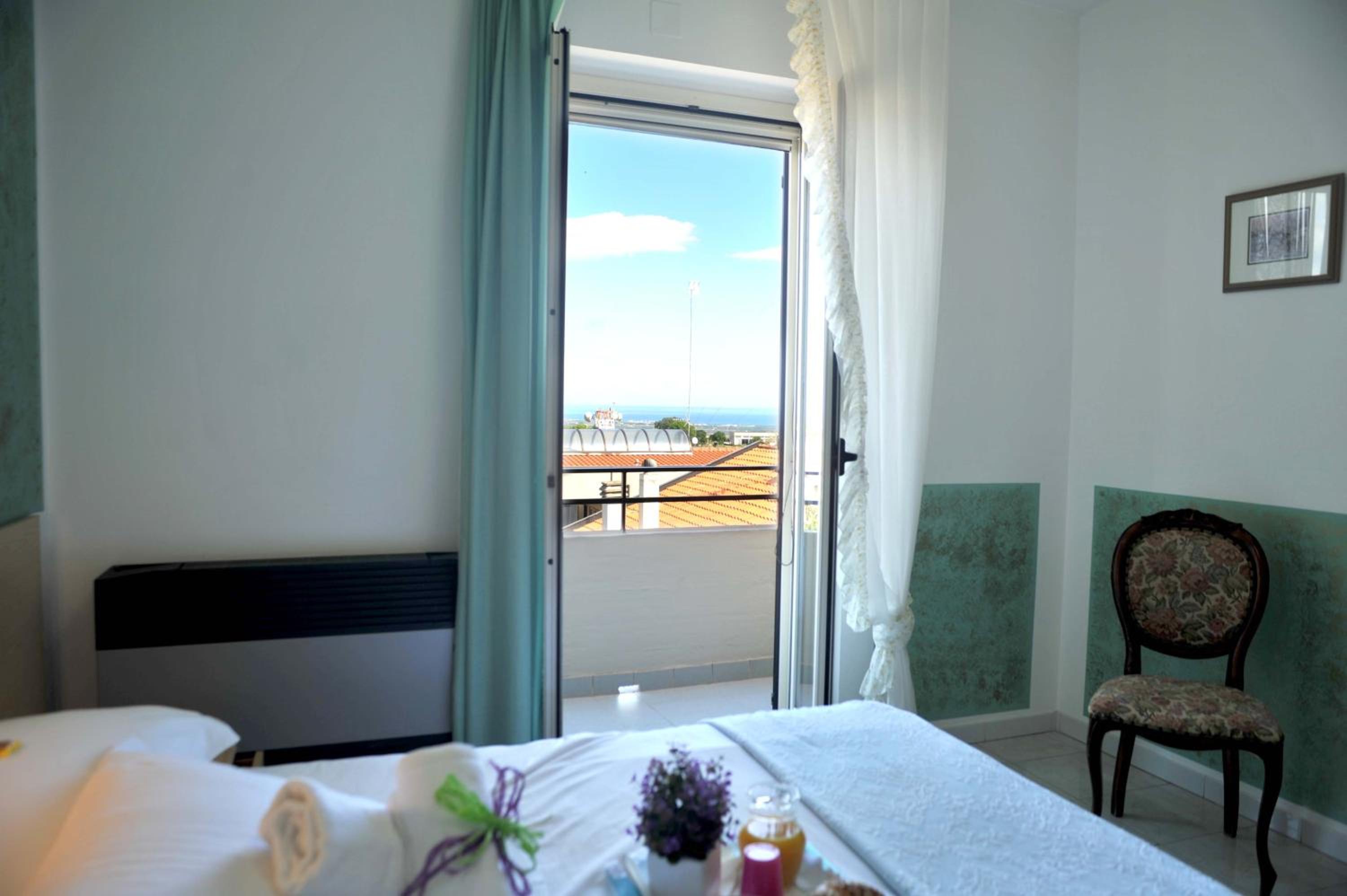 Double Room - Photo 20