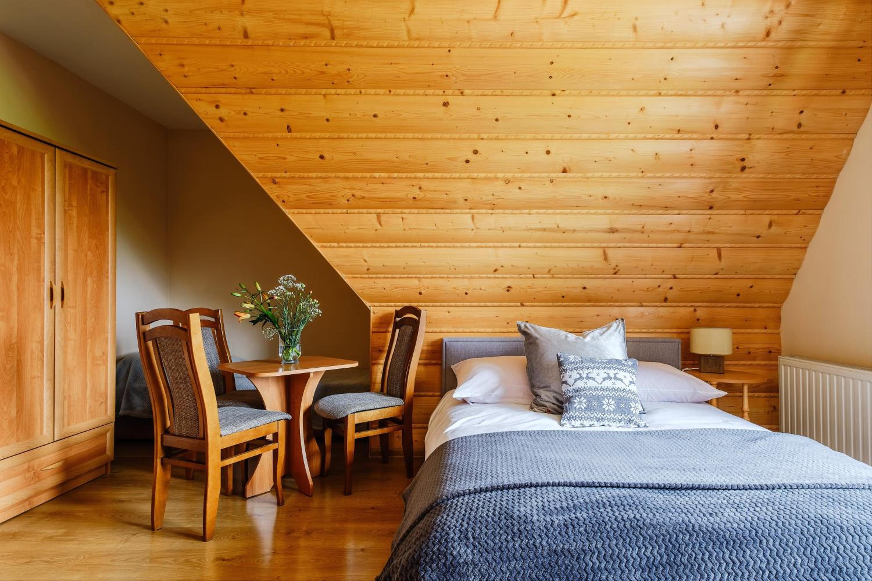 Quadruple Room with Private Bathroom photo 1