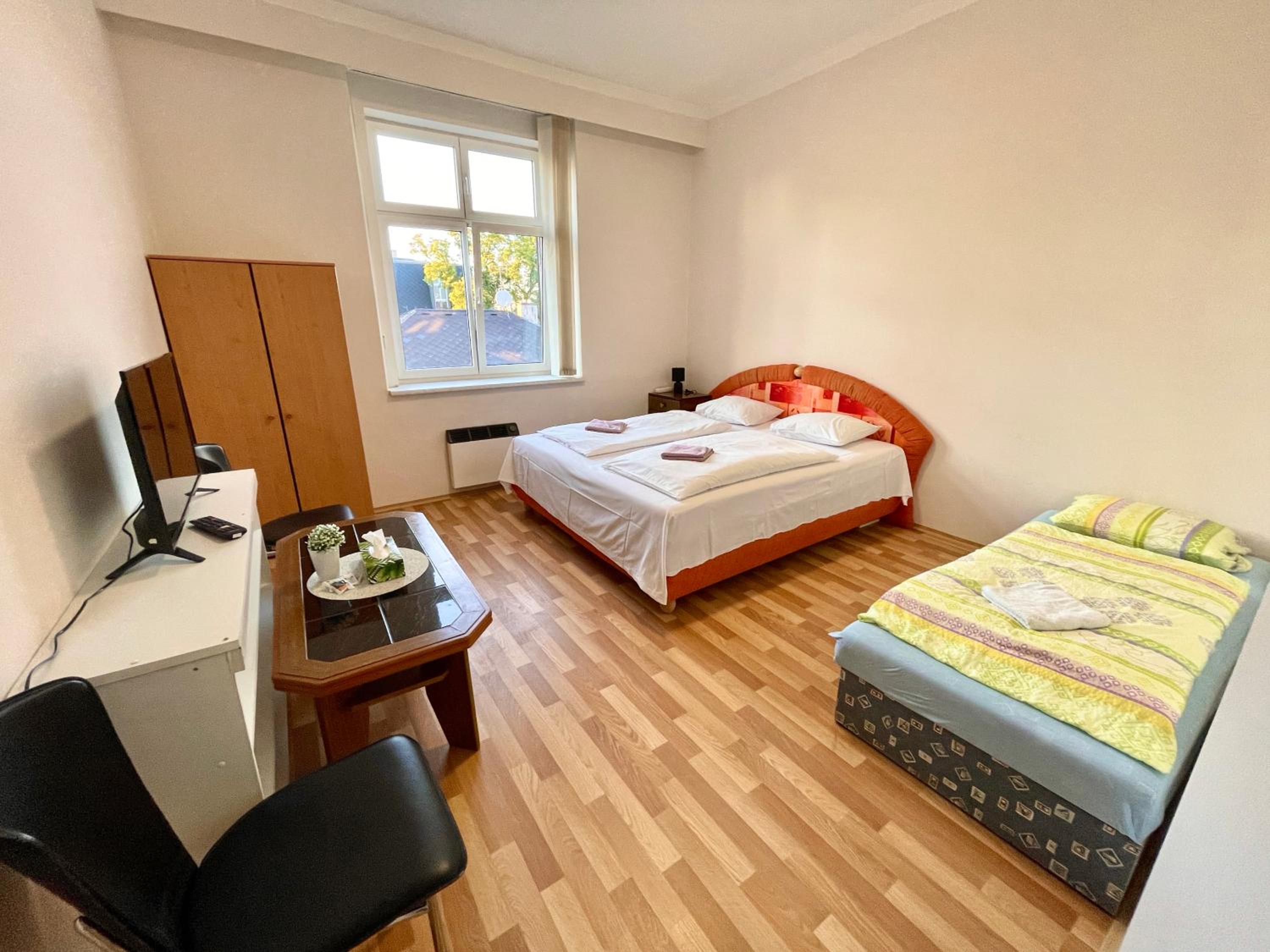 Triple Room with Private Bathroom photo 1