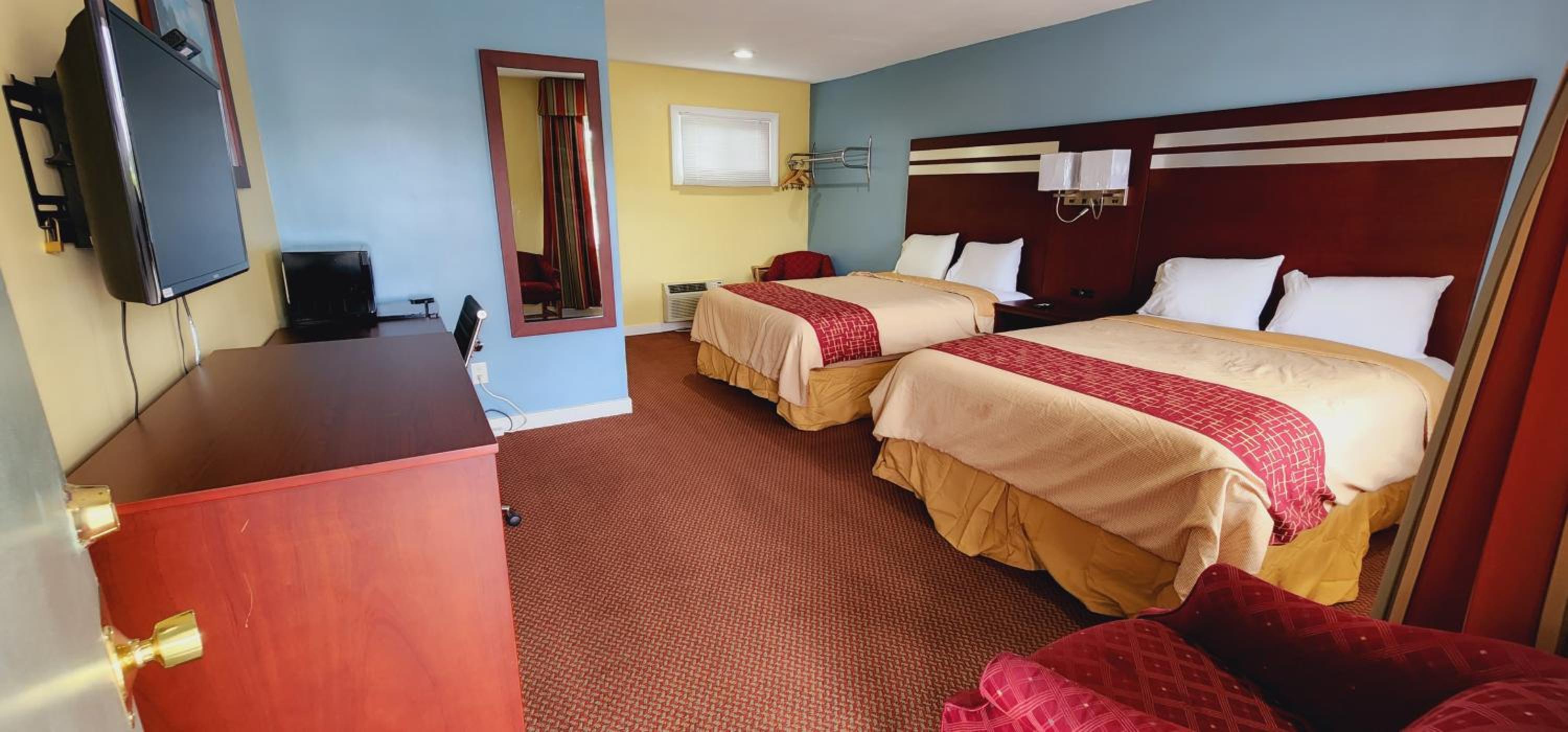 Deluxe Double Room with Two Double Beds photo 1