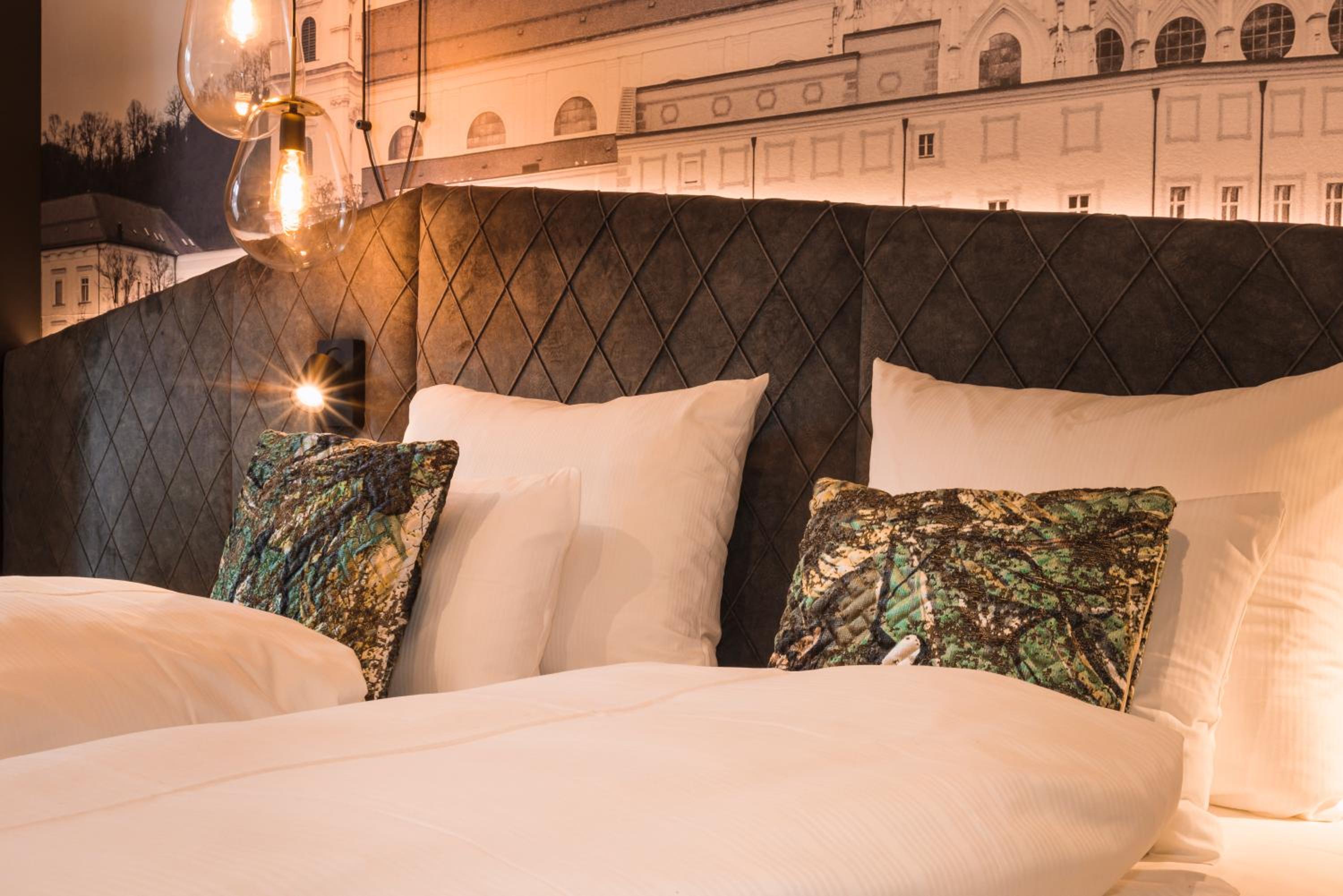 Standard Queen Room photo 2
