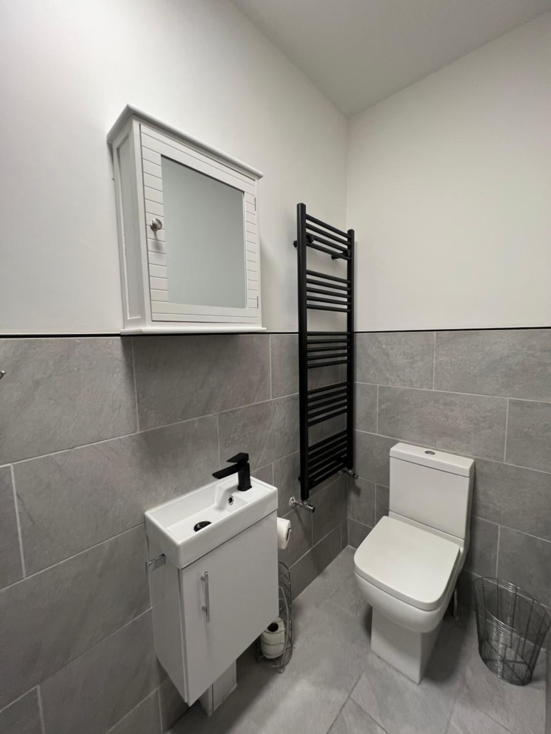 Three-Bedroom Apartment - Photo 11