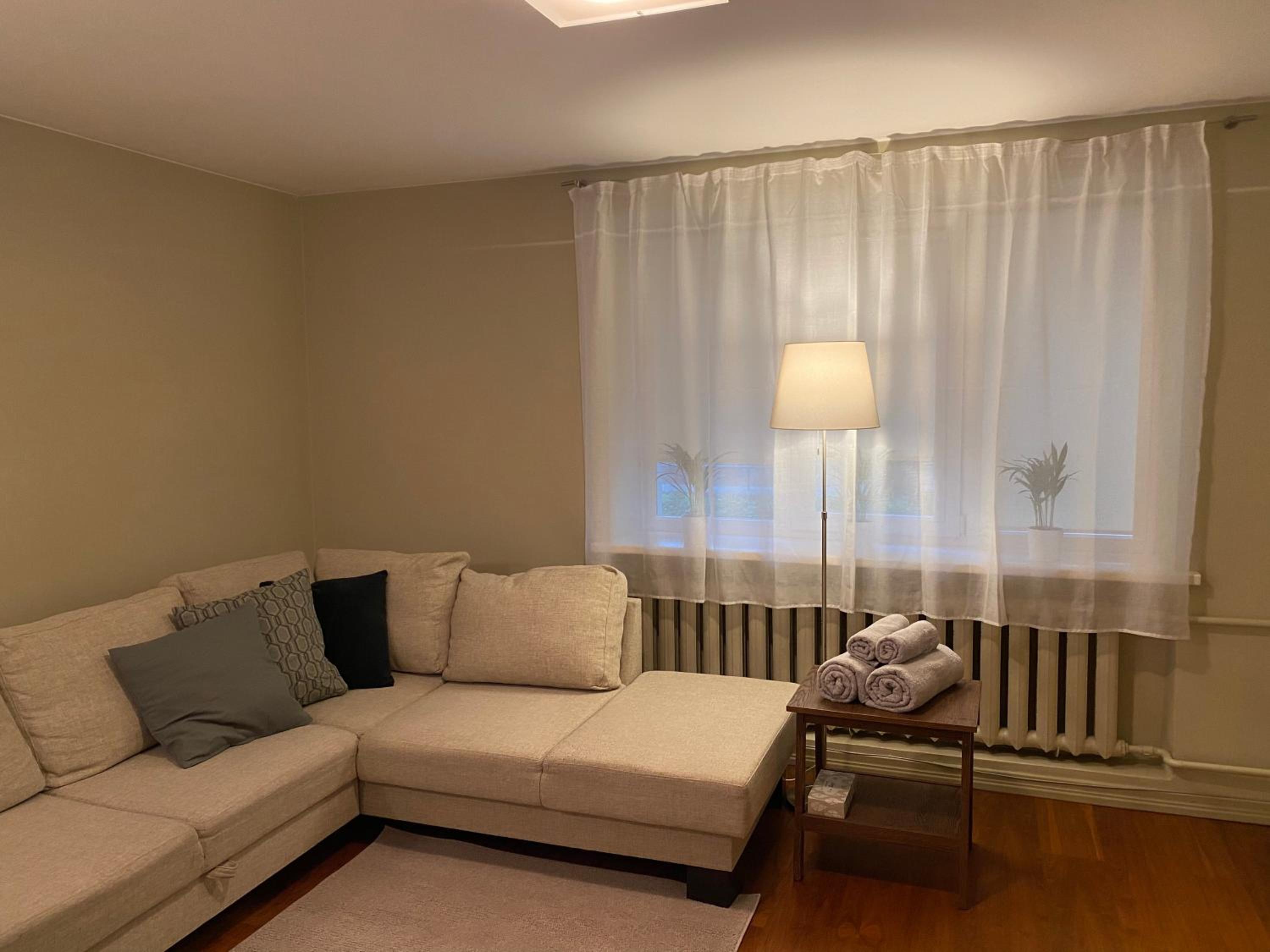 One-Bedroom Apartment photo 1
