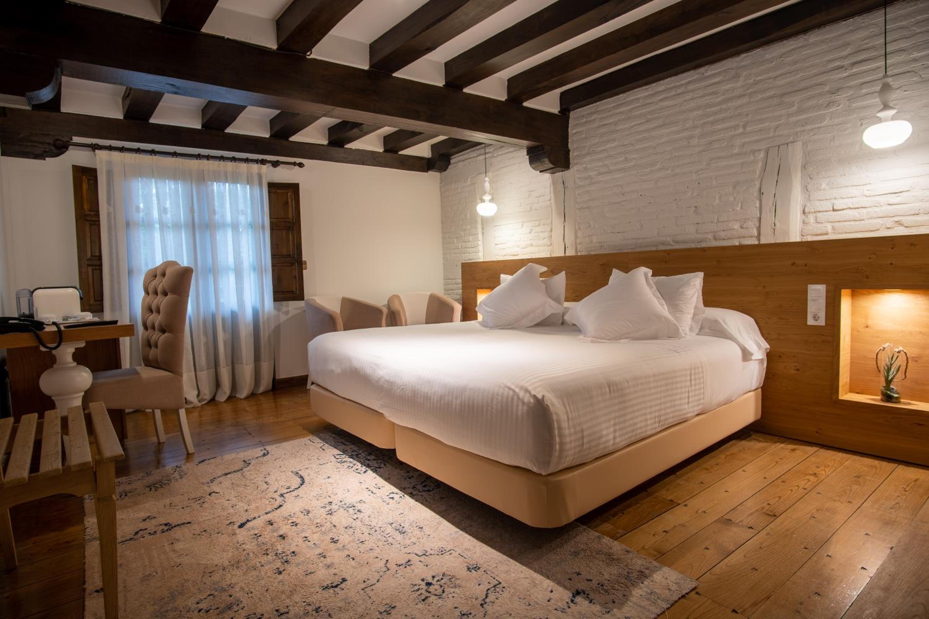 Habitación Doble o Twin con Balcón at Hotel Casa del Marqués Habitación Doble o Twin con Balcón at Hotel Casa del Marqués