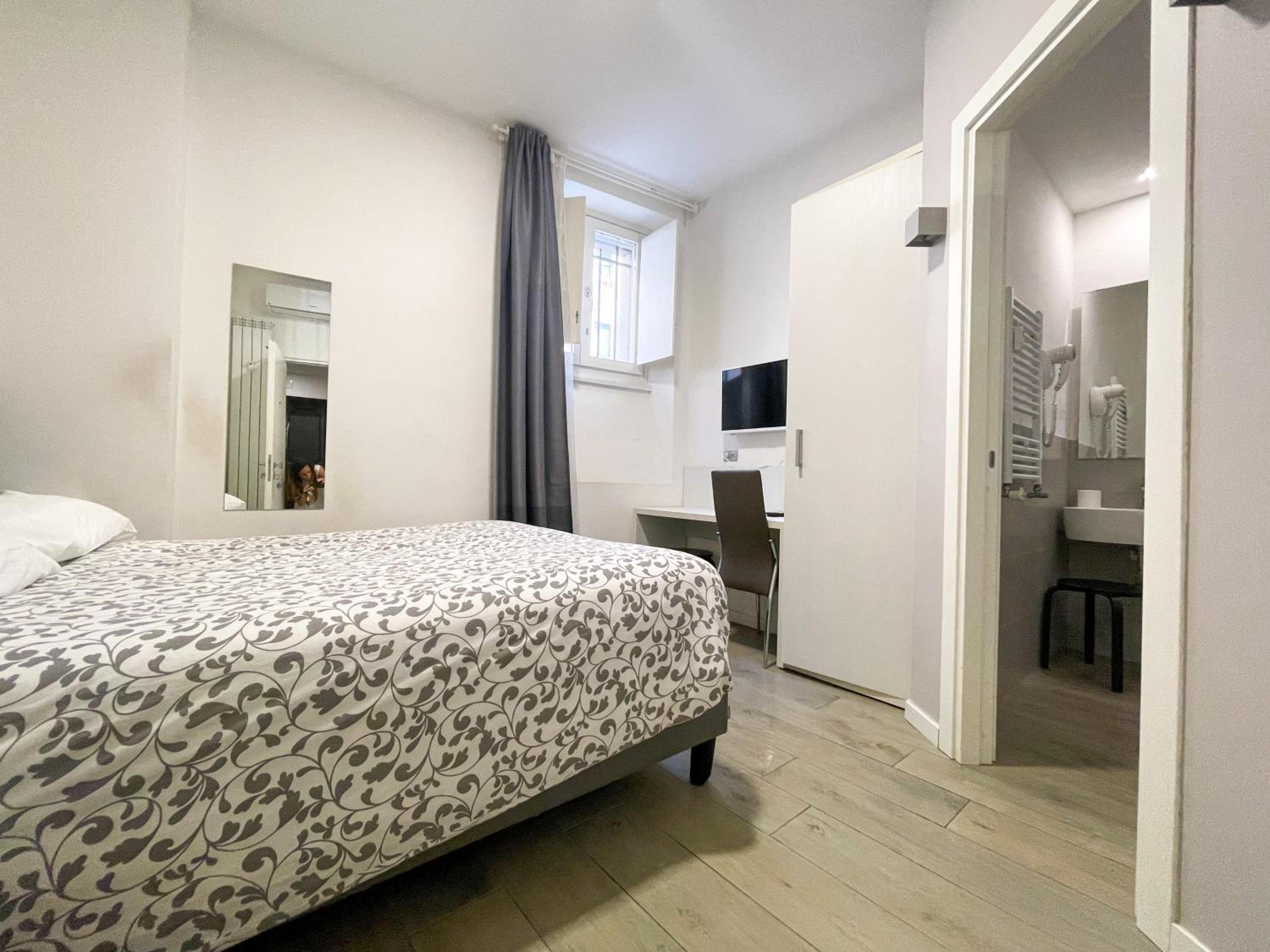 Double Room with Private Bathroom