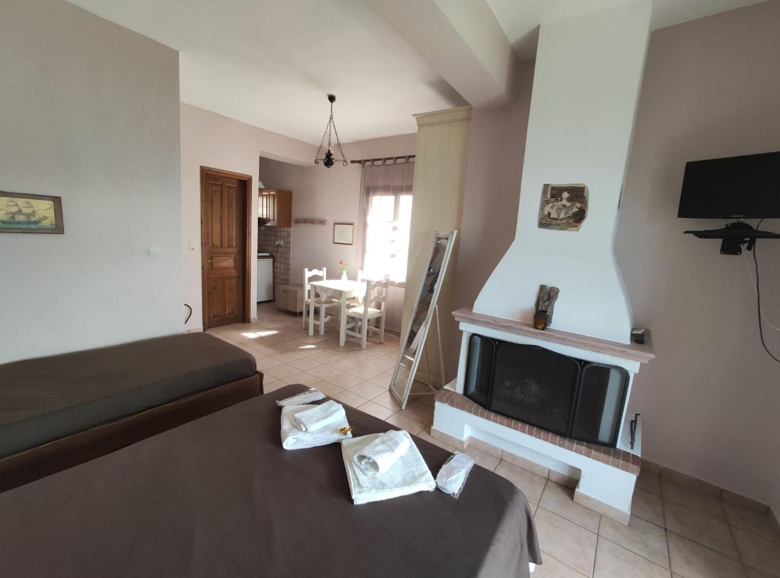 Standard Triple Room with Sea View