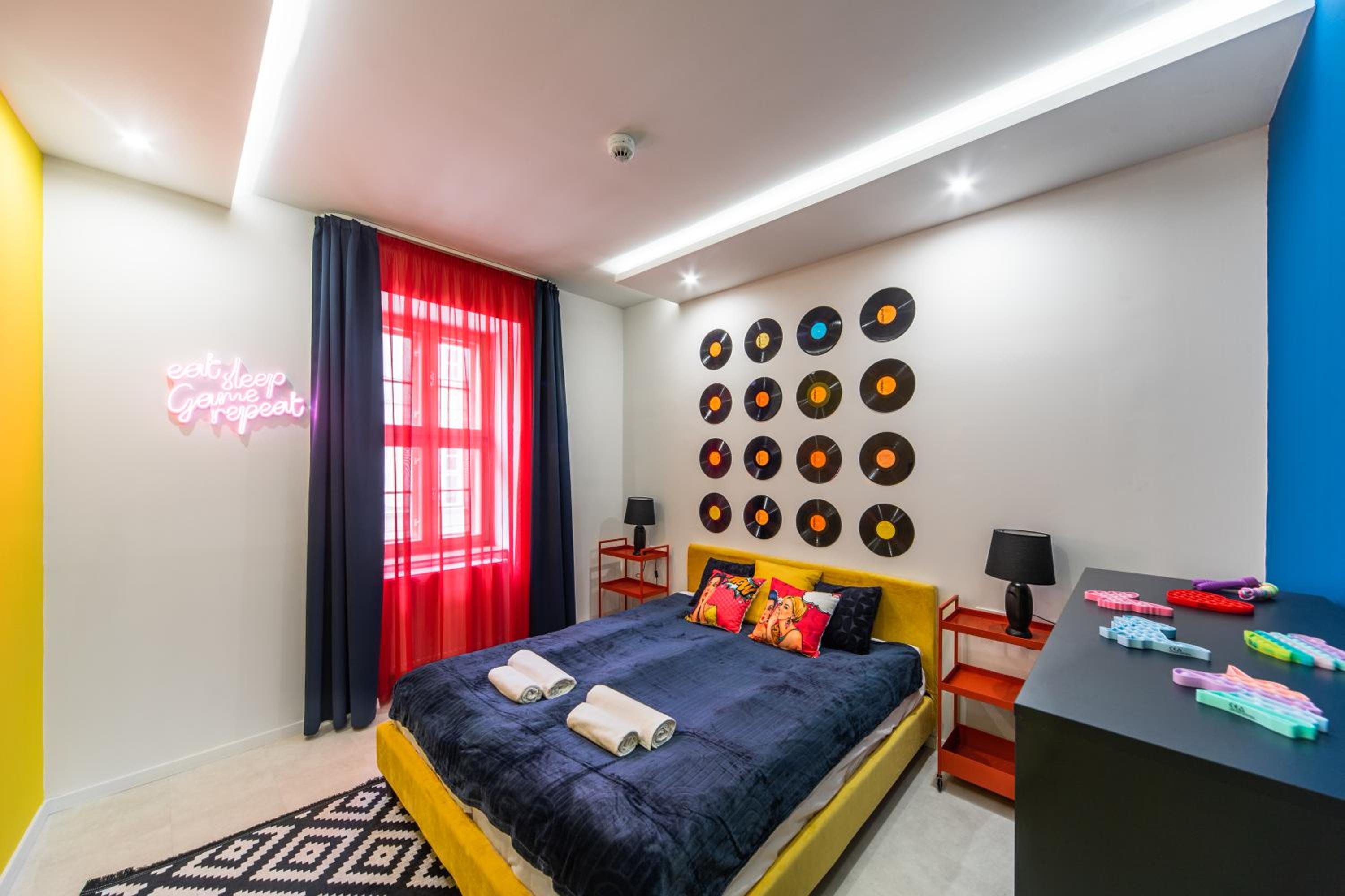 Studio Apartment - Photo 6