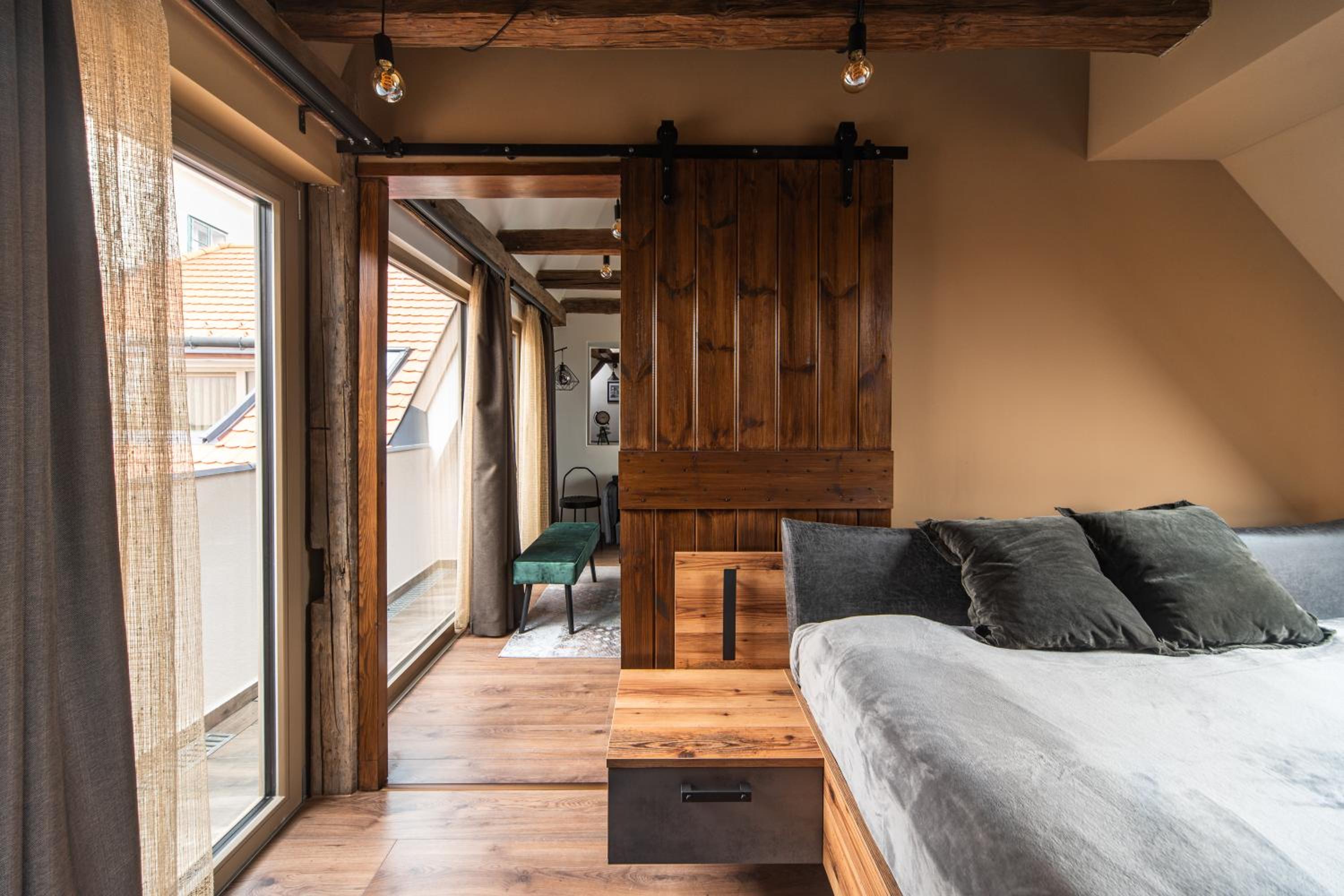 Loft - Photo 9
