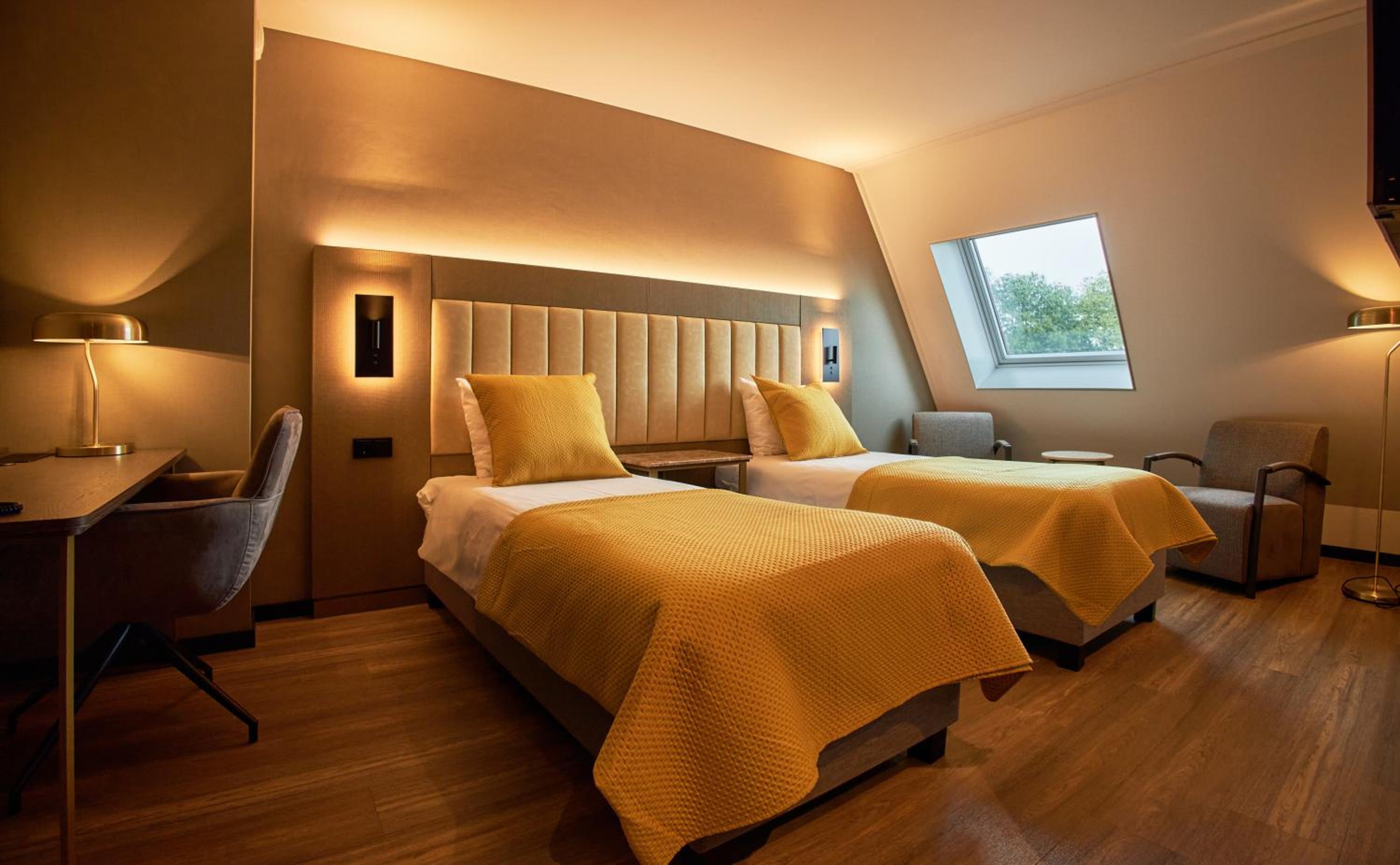 Deluxe Twin Room - Photo 1