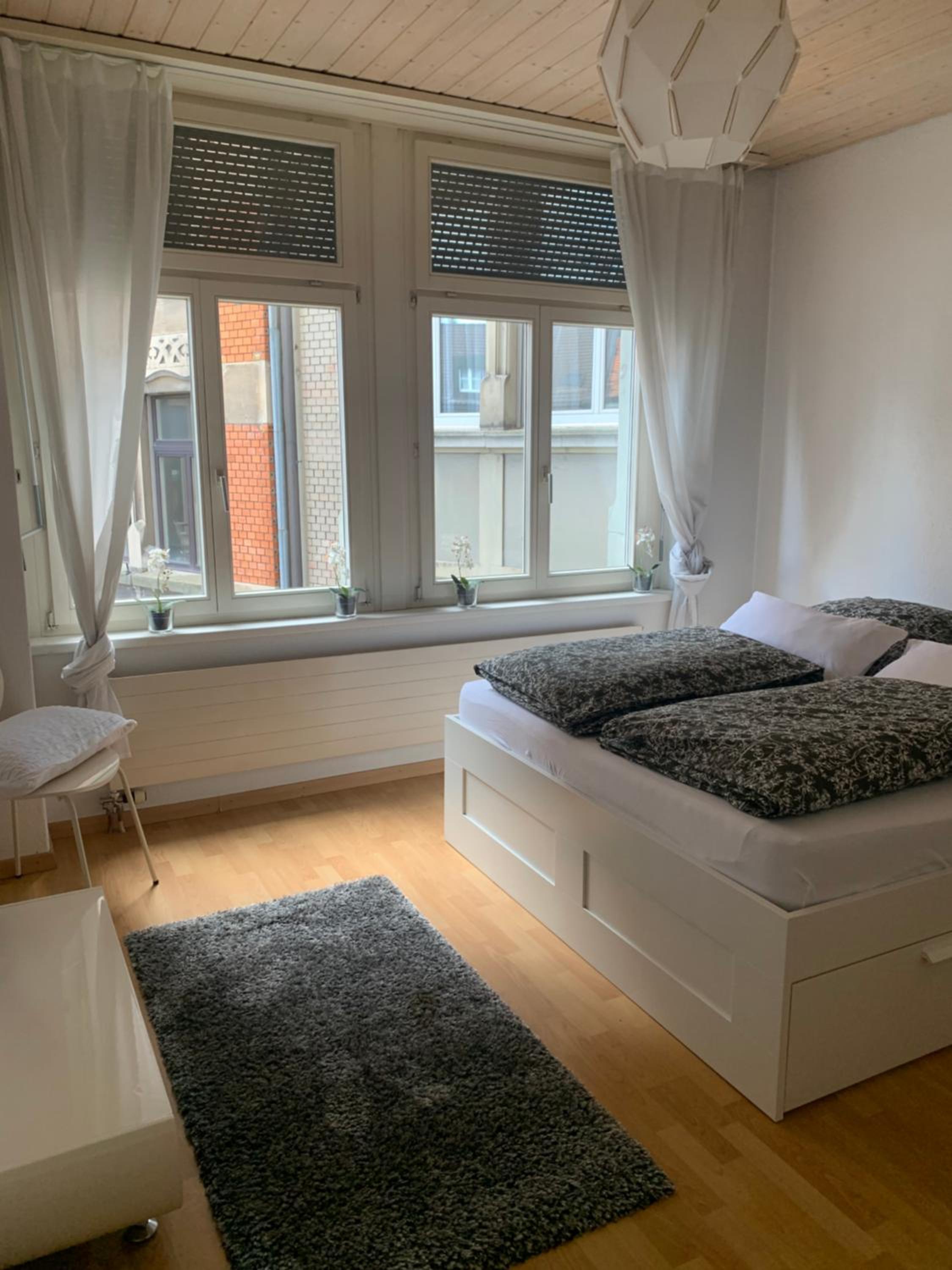 Apartment - Photo 9
