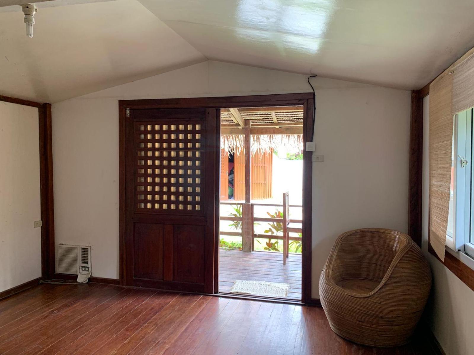 One-Bedroom Bungalow photo 3