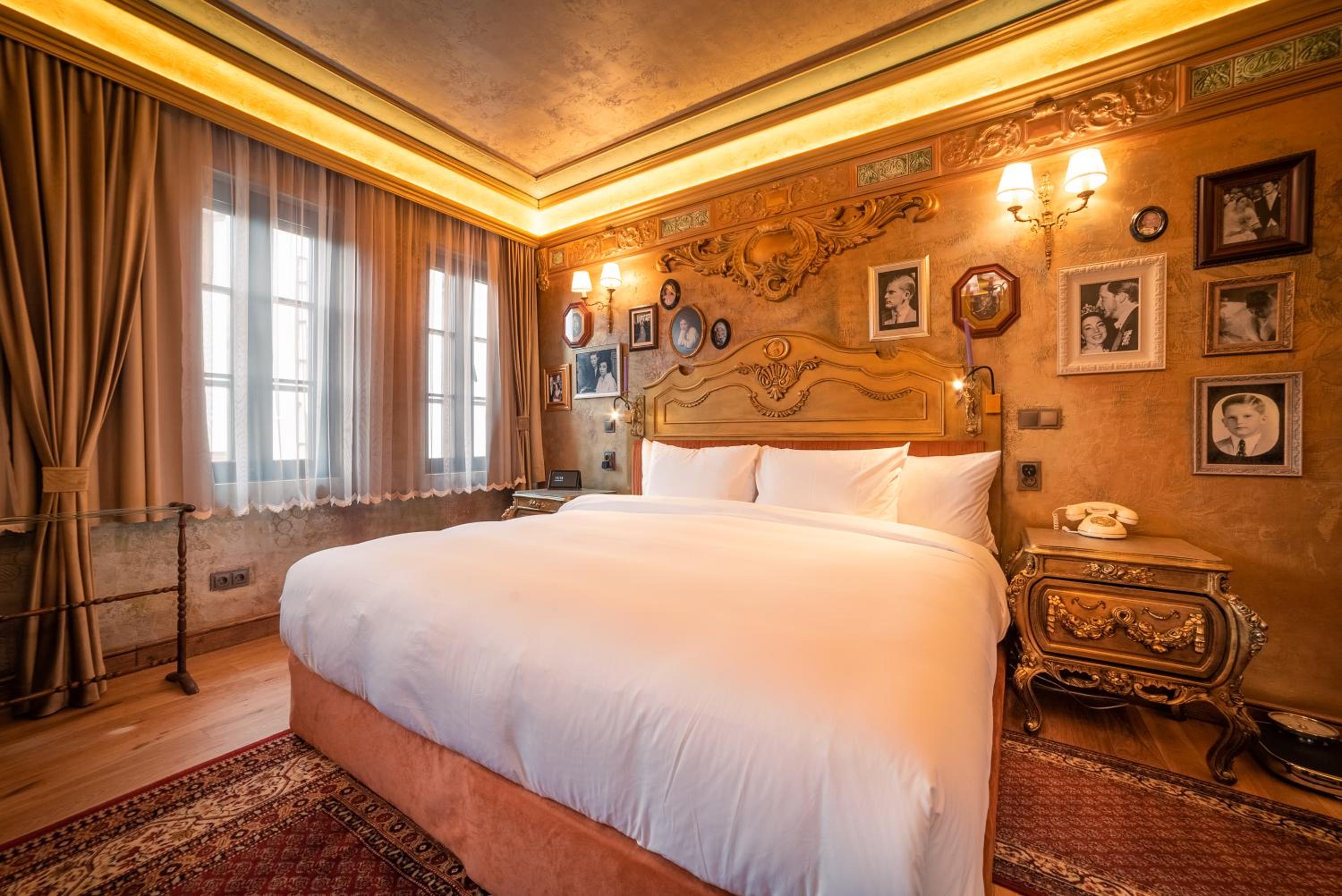 King Suite - Photo 11