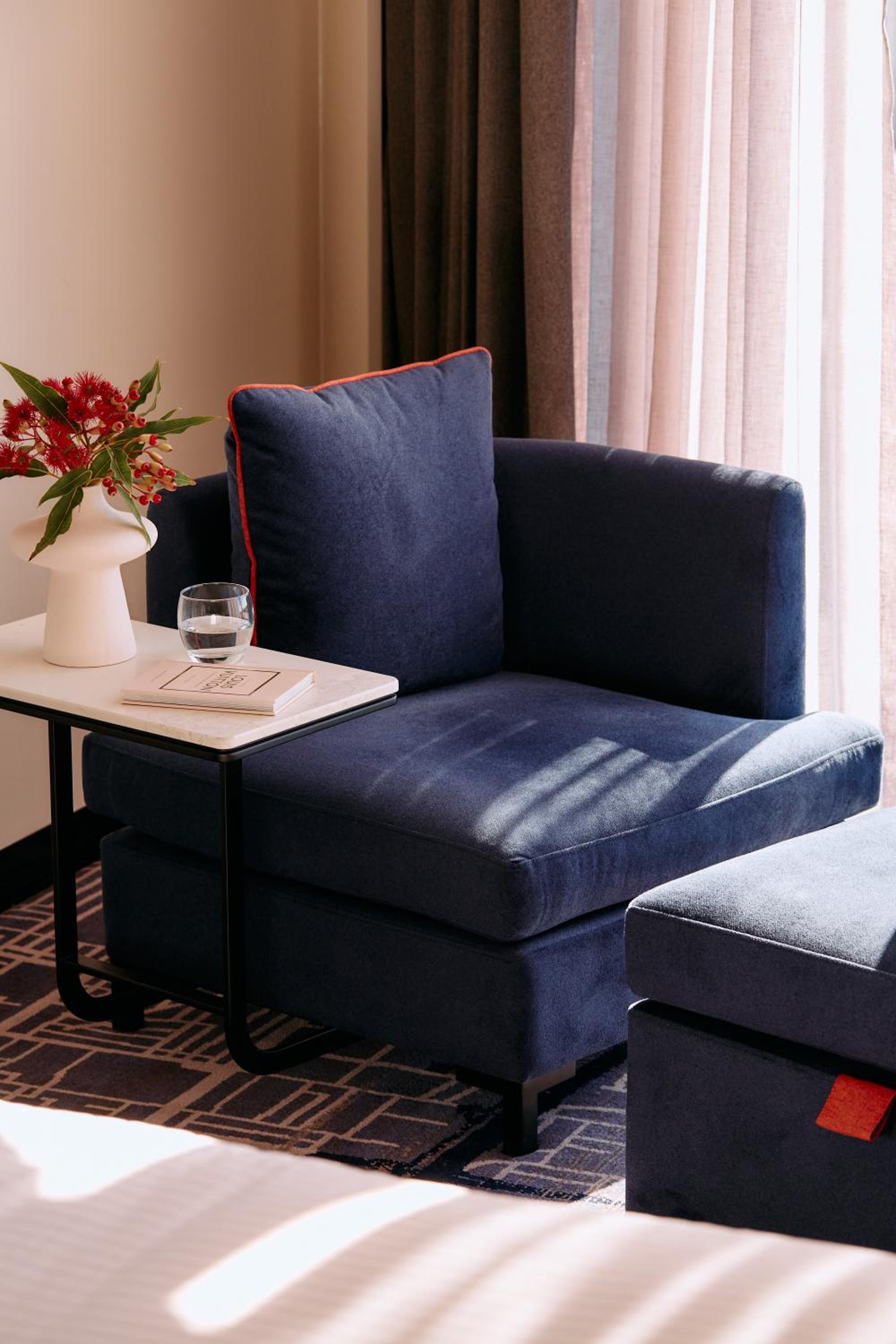 Standard King Room - Photo 2