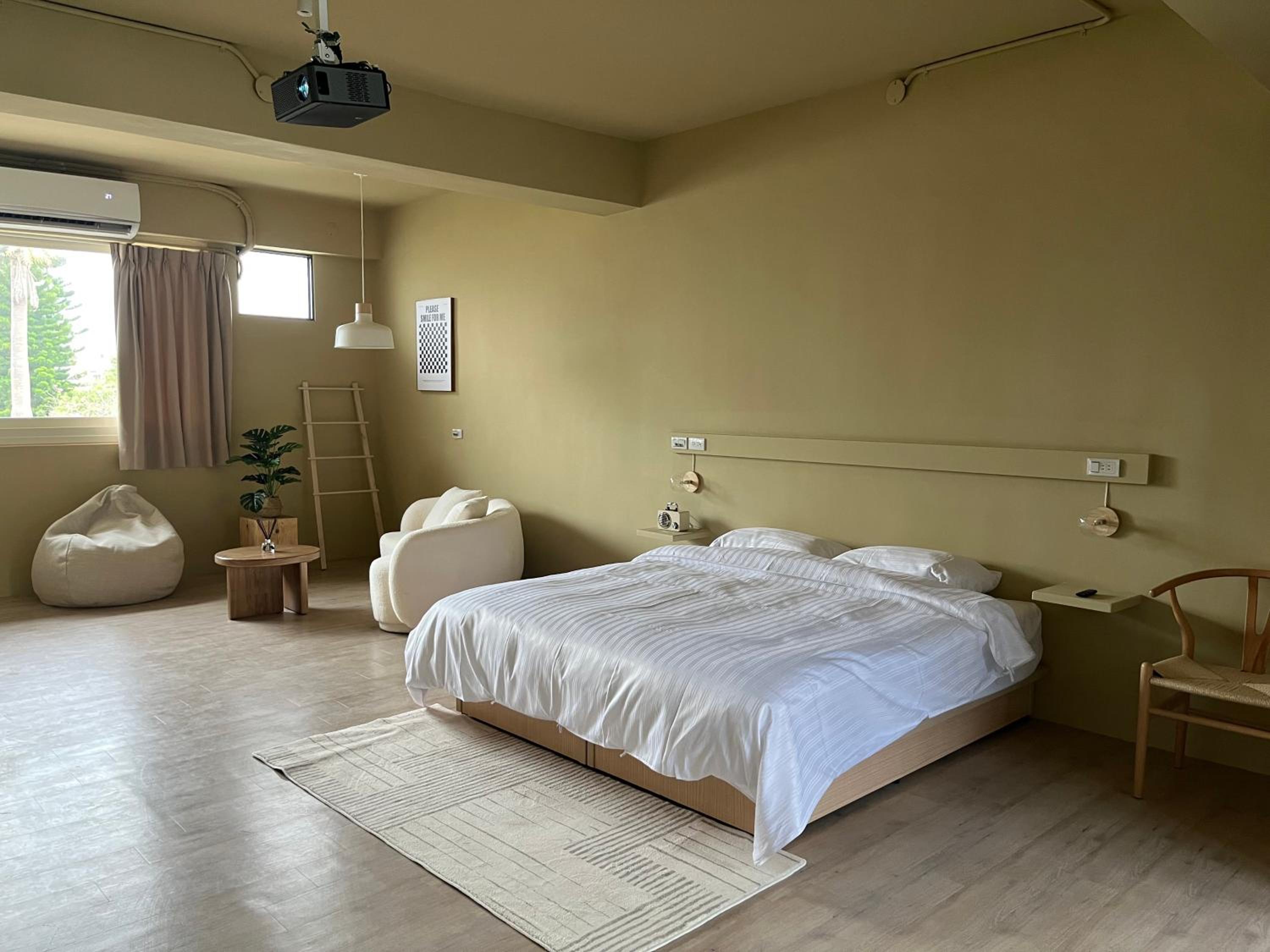 Deluxe Double Room with Bath photo 3