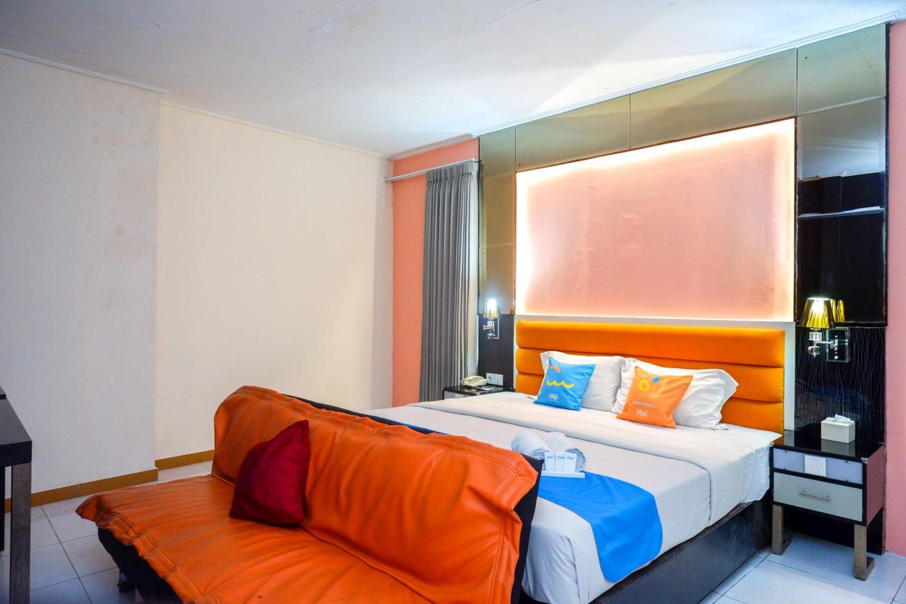 Deluxe Room - Photo 6