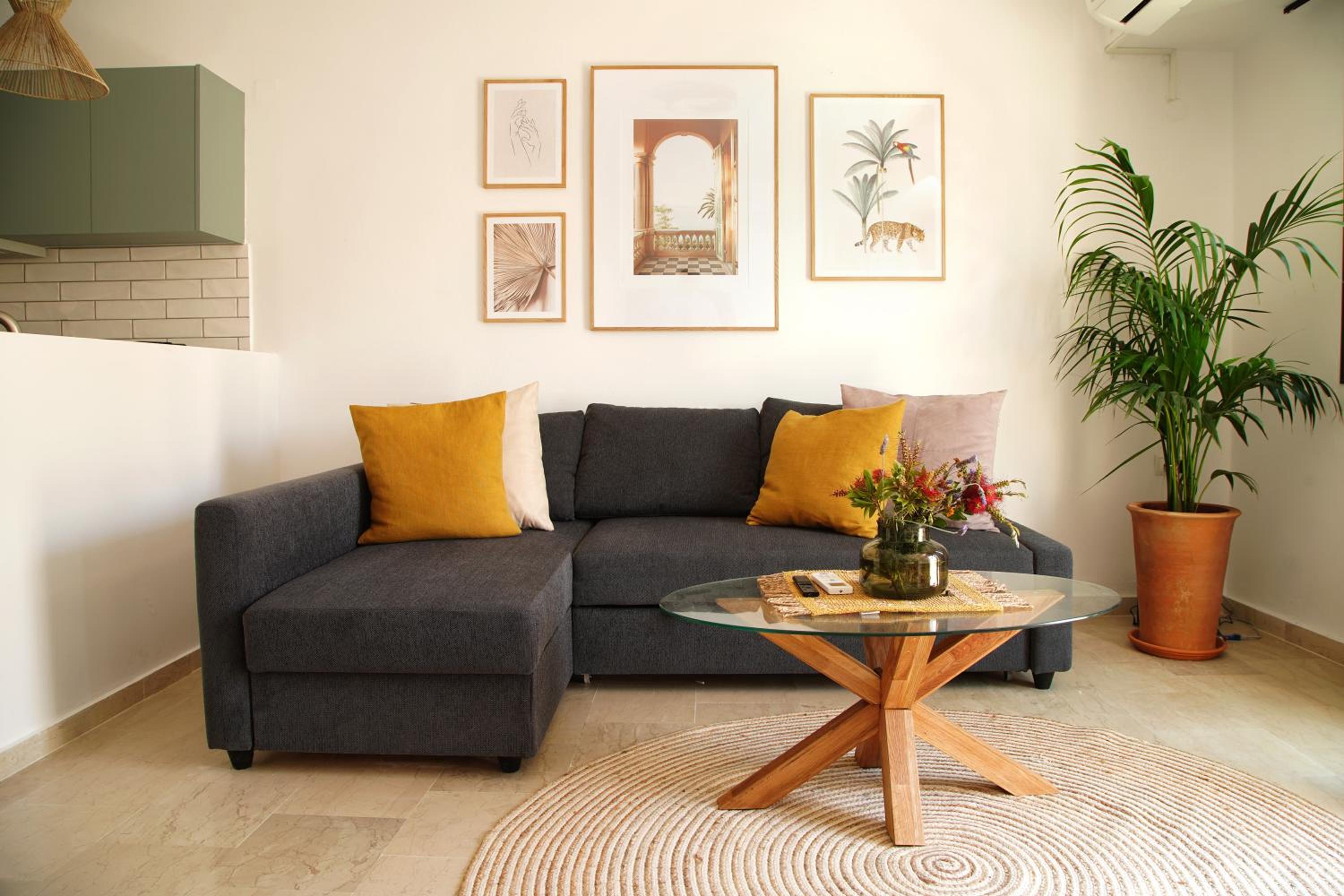One-Bedroom Apartment - Photo 14
