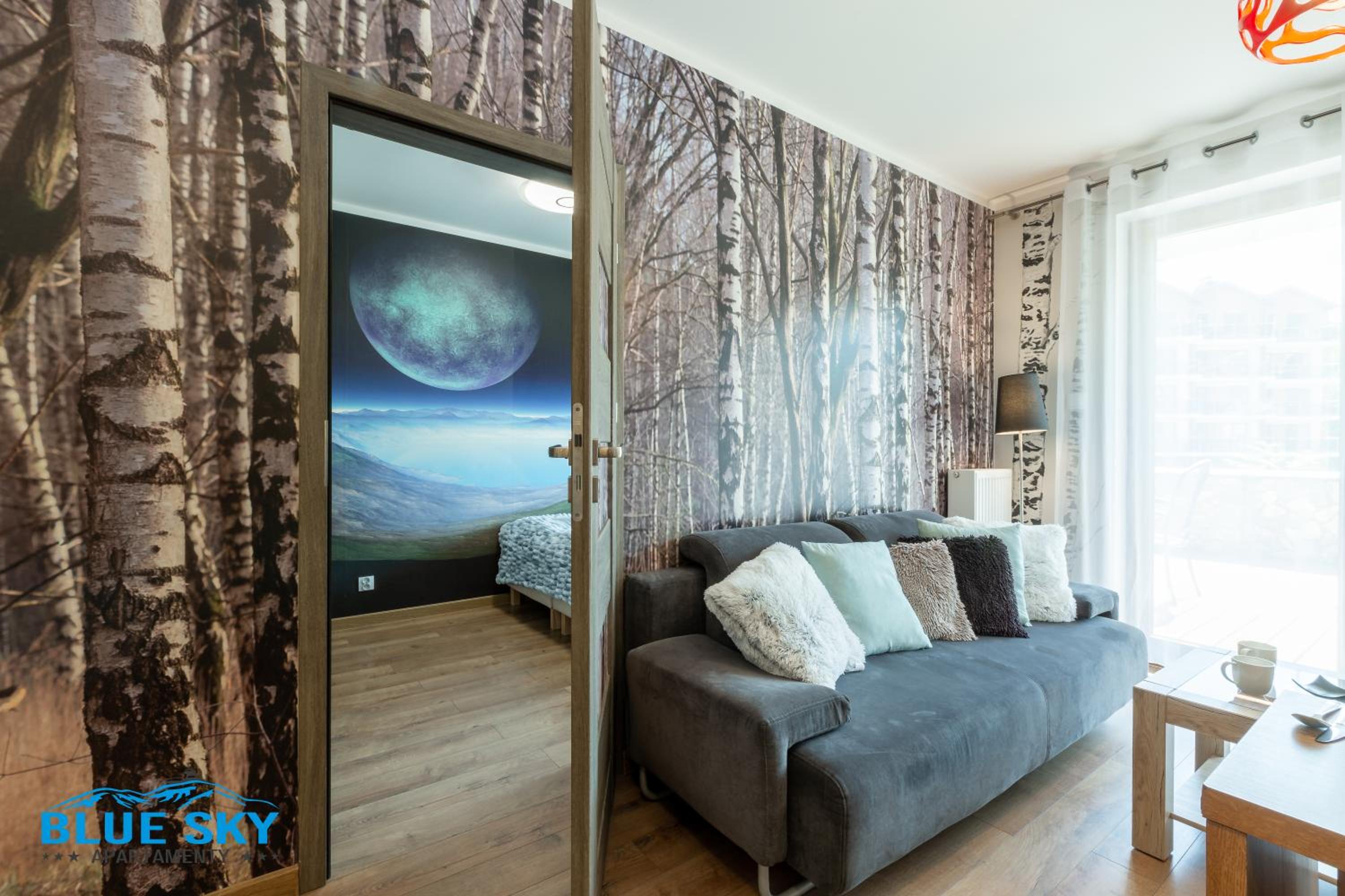 Apartment with Mountain View photo 3