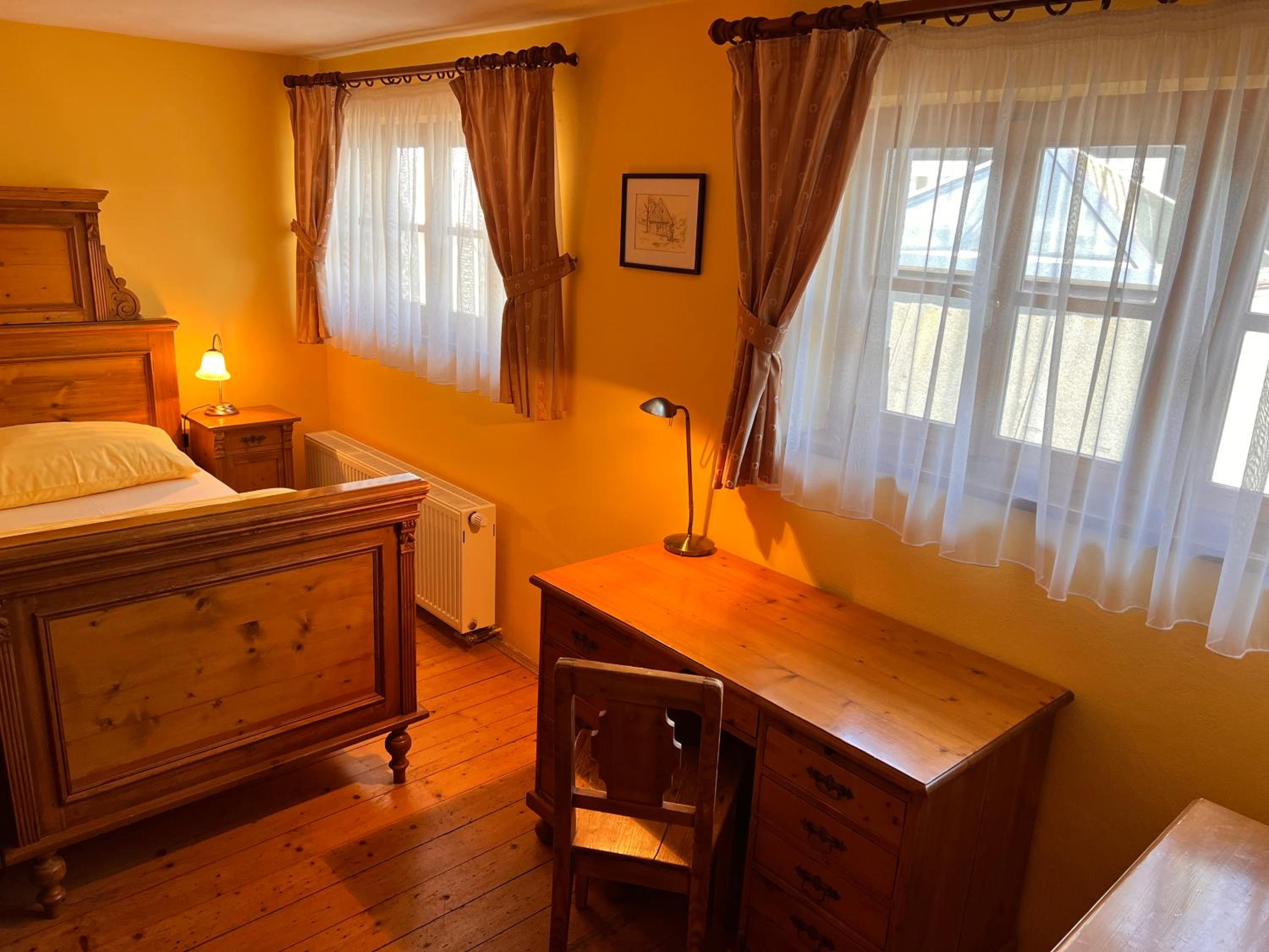 Twin Room - Photo 1