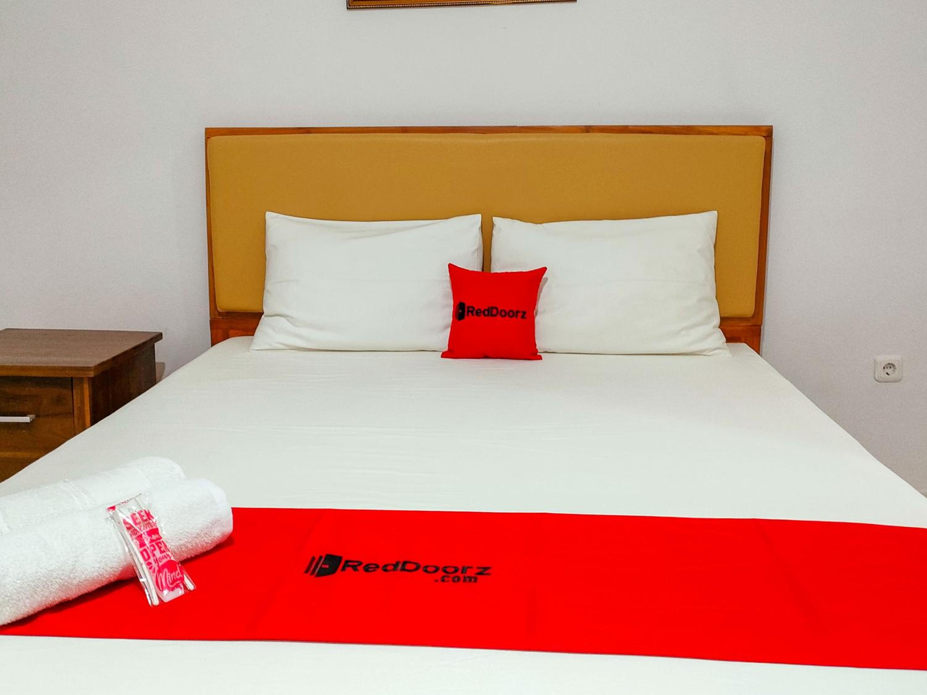 Standard Double Room - Photo 7