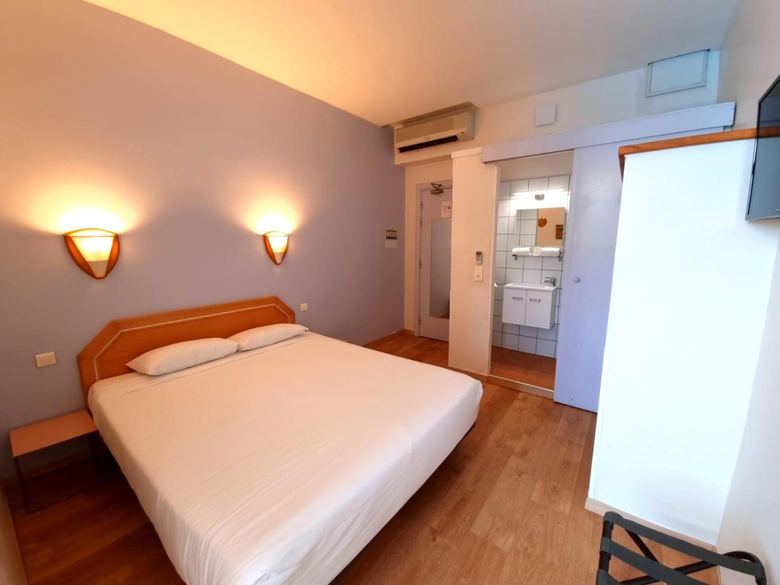 Standard Double Room photo 1