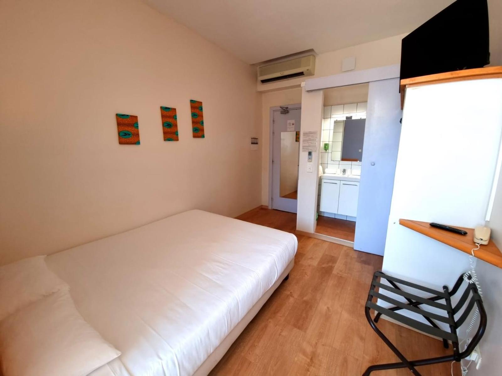 Economy Double Room photo 1
