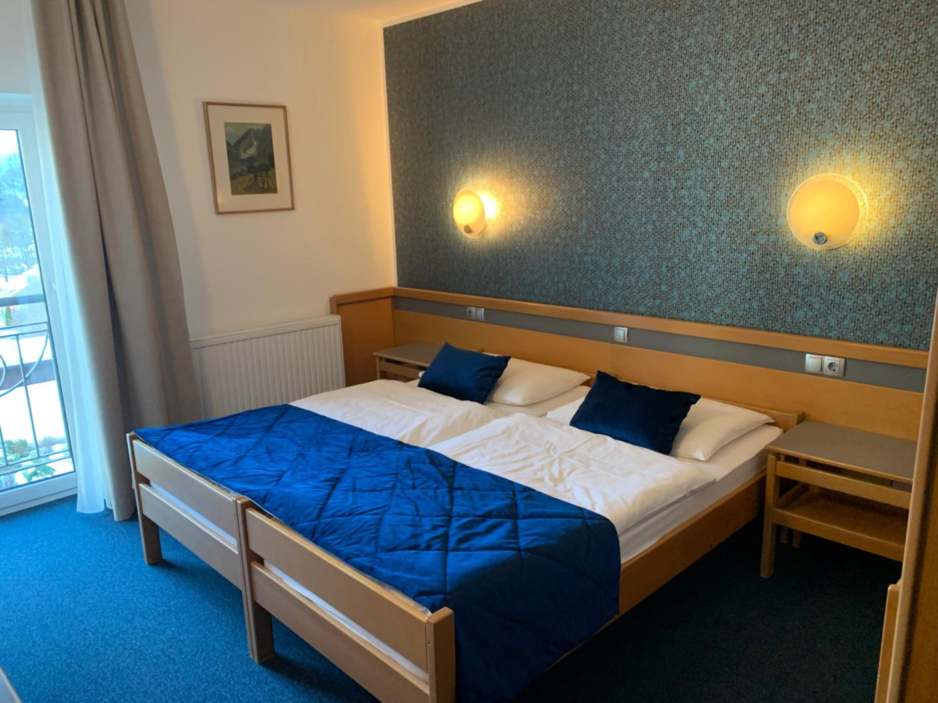 Double or Twin Room - Photo 7