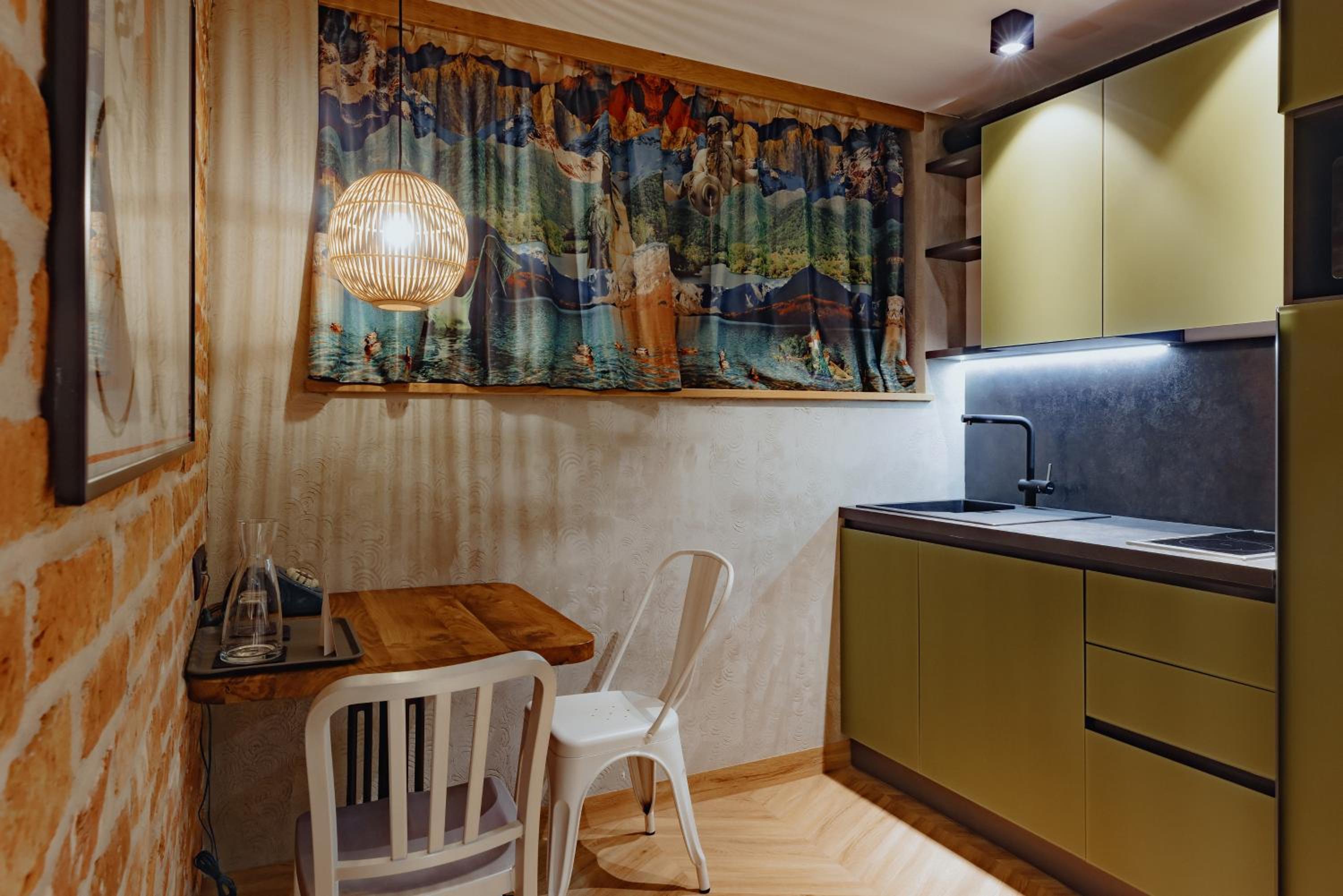 Studio - Basement - Photo 5