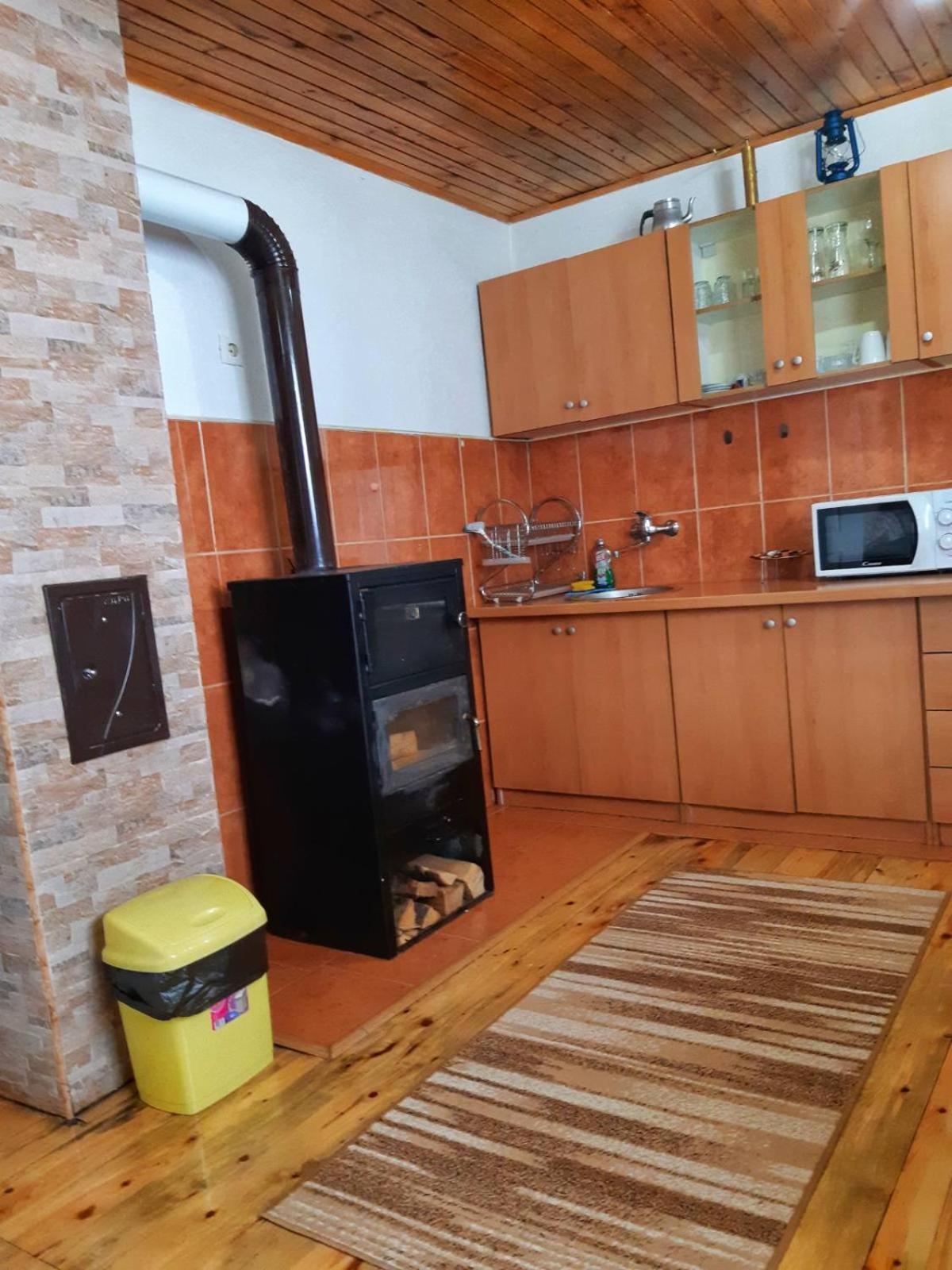 One-Bedroom Apartment - Photo 18