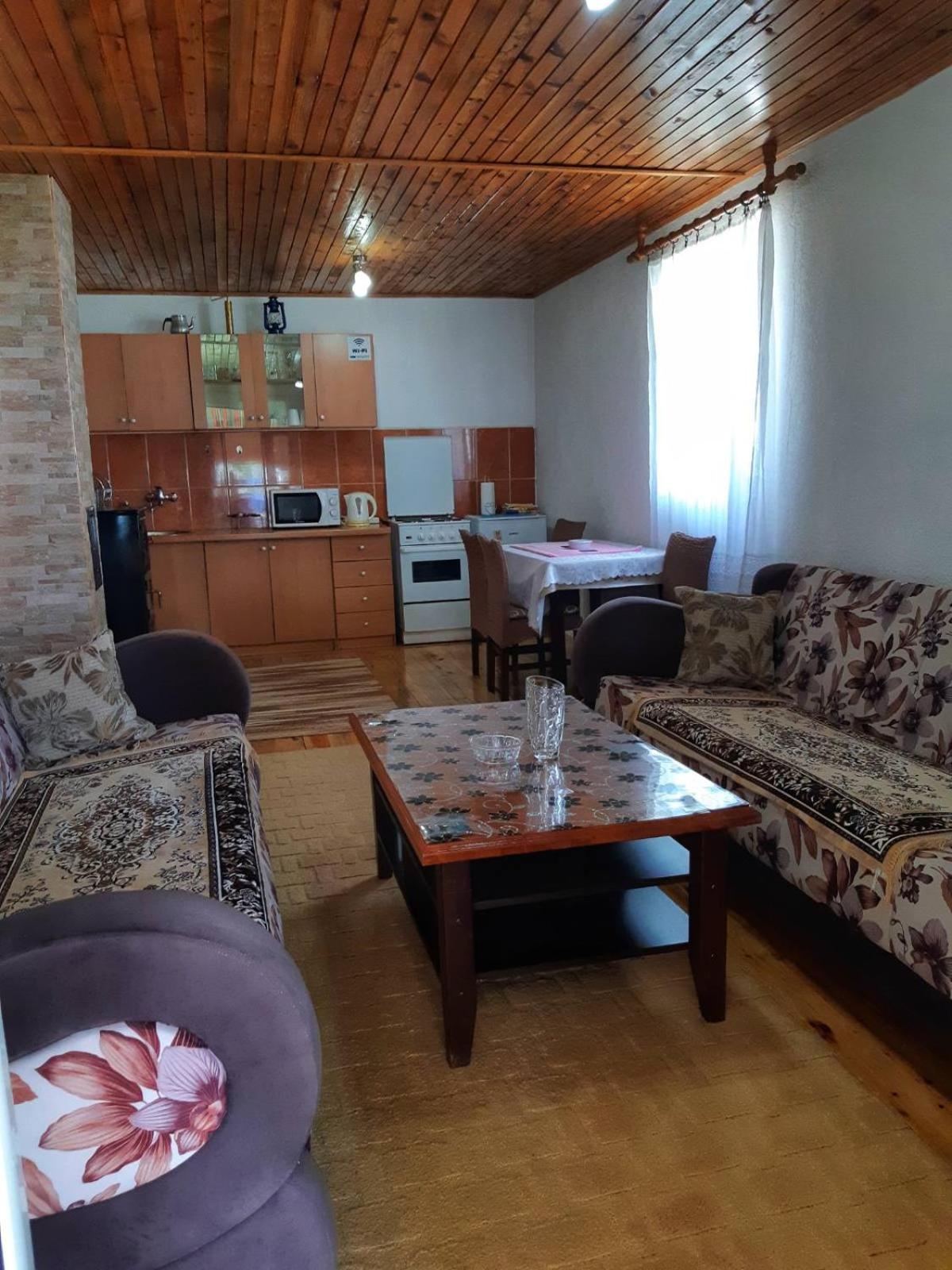 One-Bedroom Apartment - Photo 20