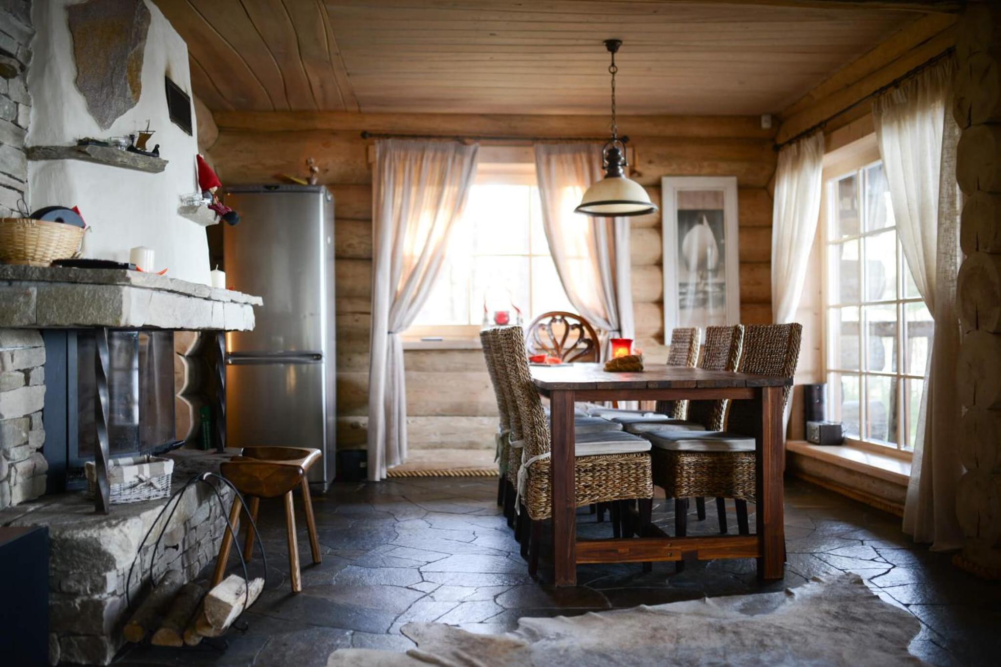 Three-Bedroom House photo 2