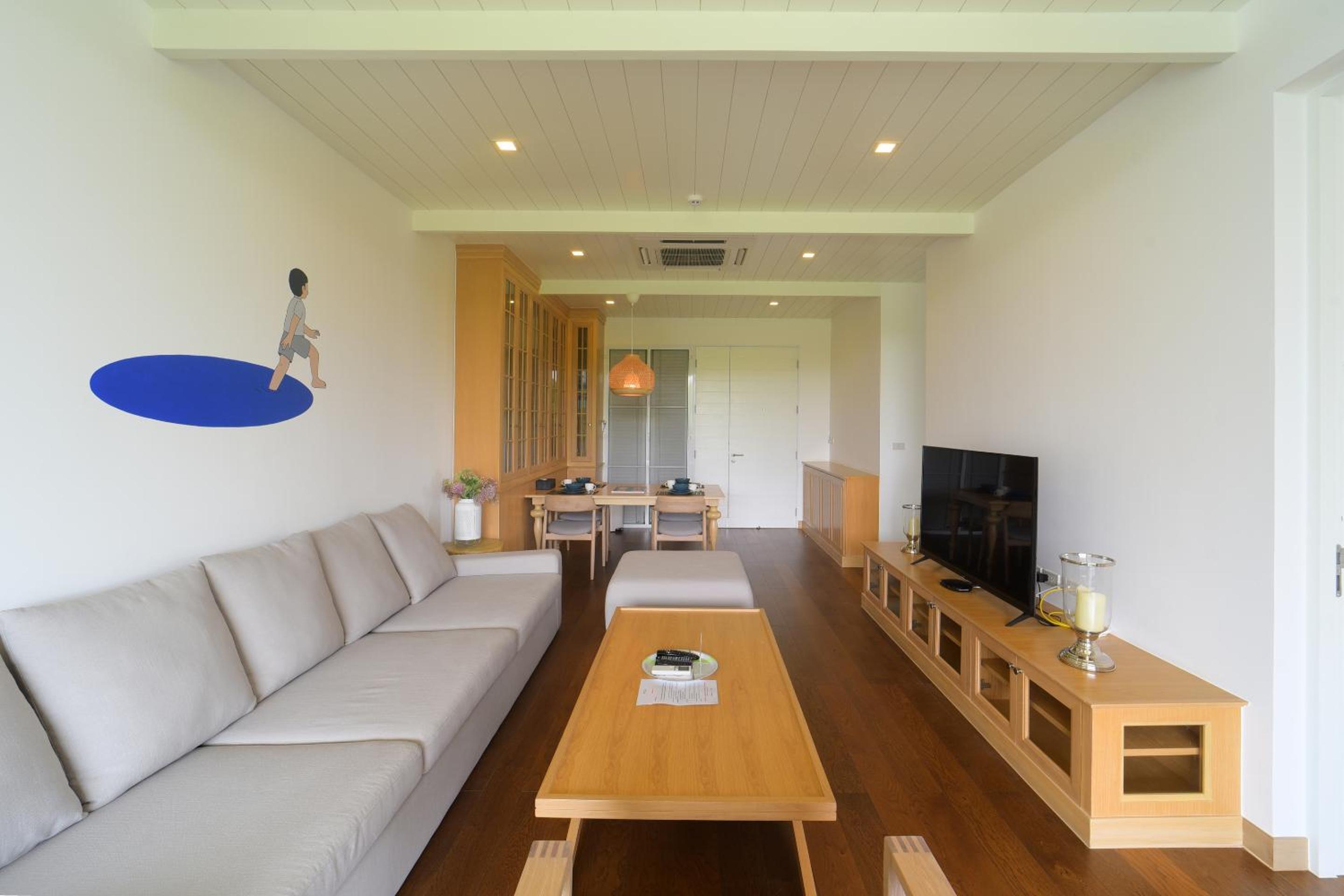 Suite with River View - Photo 7