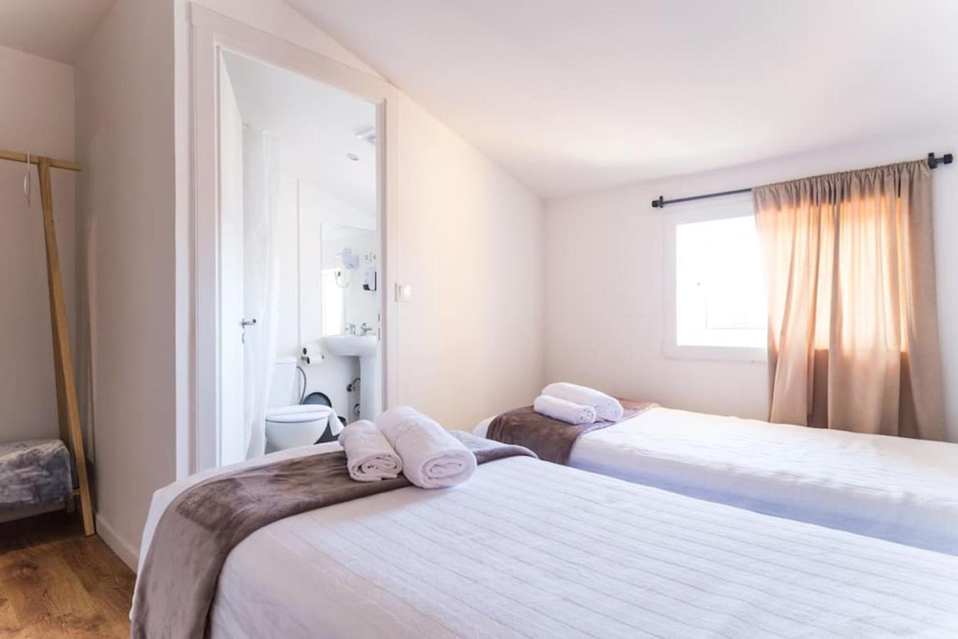 Economy Twin Room