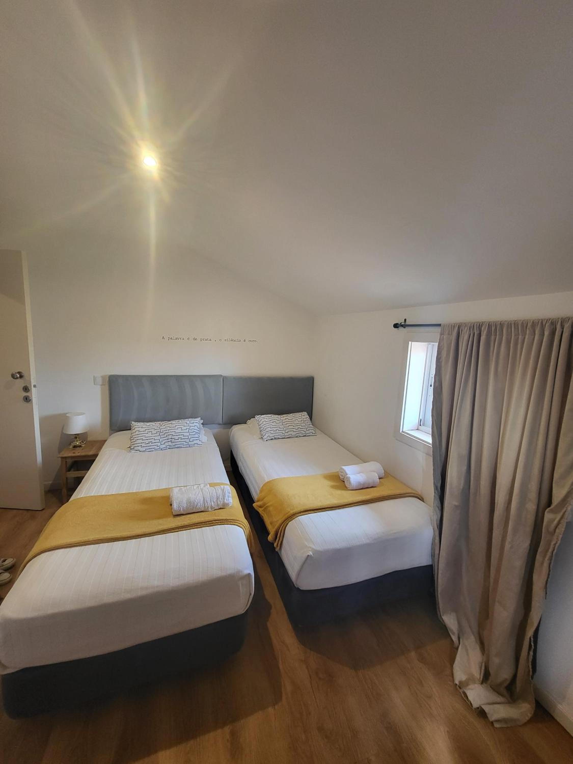 Twin Room with Shower