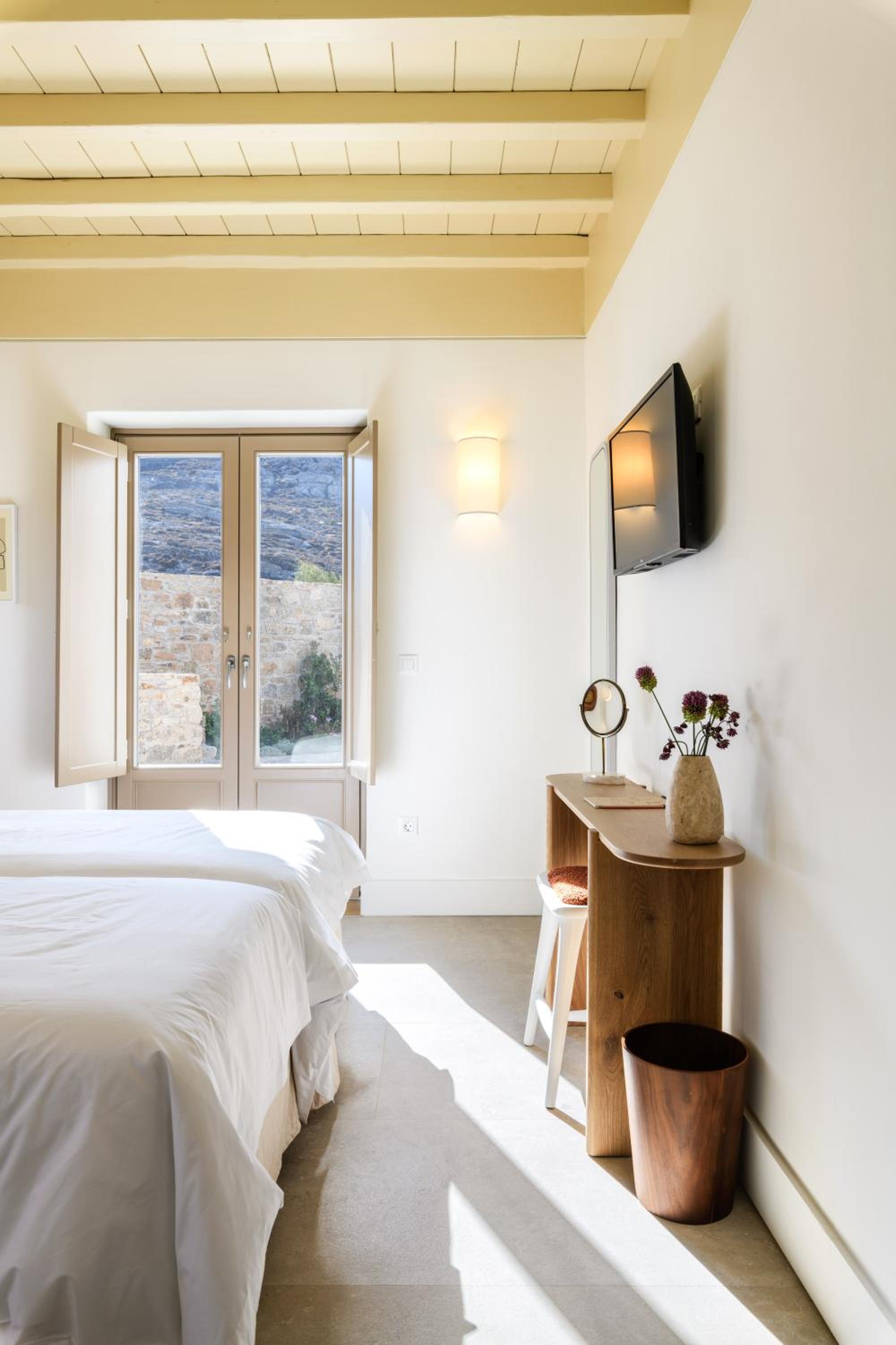Standard Double with Surrounding Hotel View photo 3