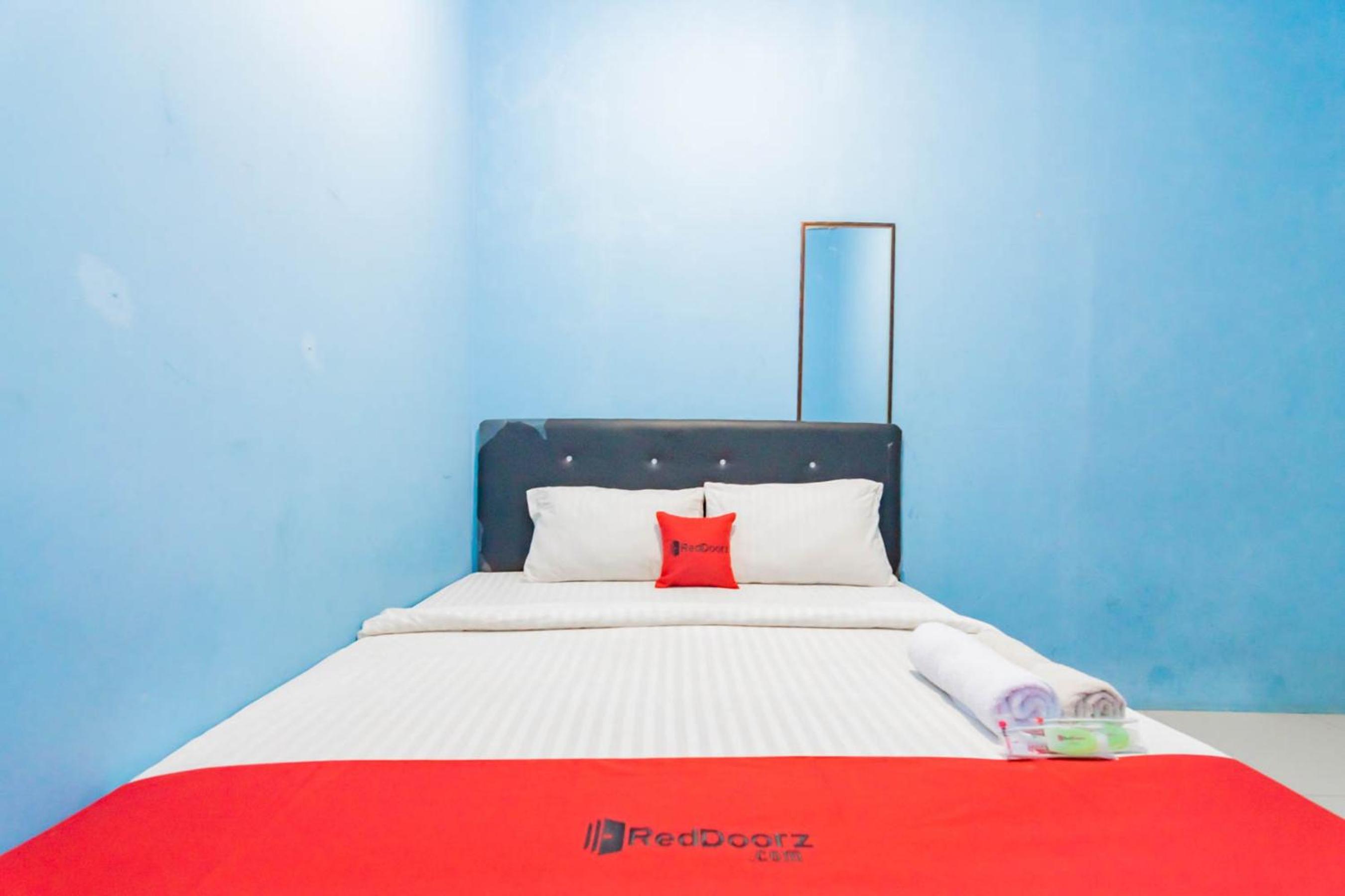 Standard Double Room - Photo 9