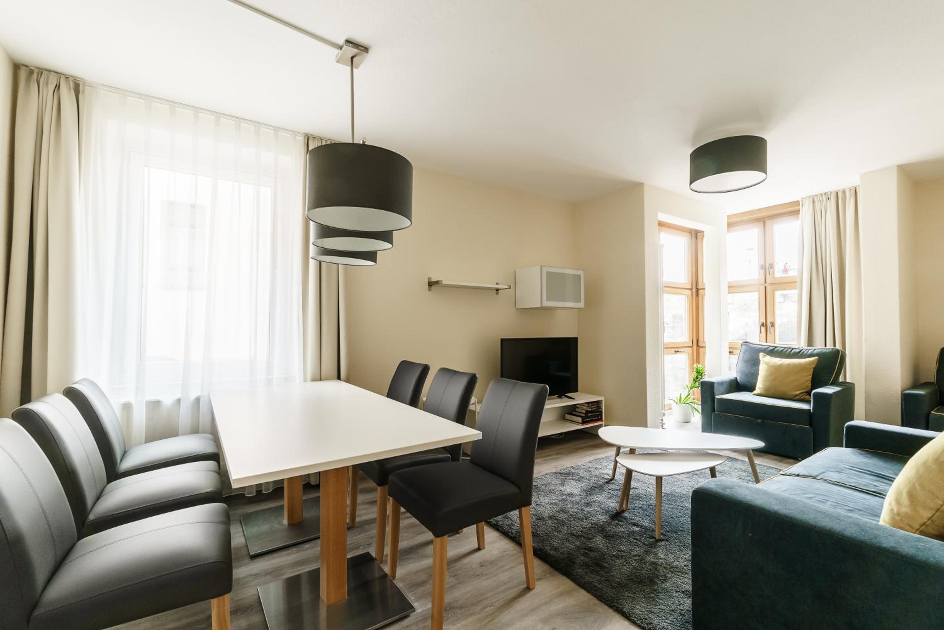Two-Bedroom Apartment - Photo 4