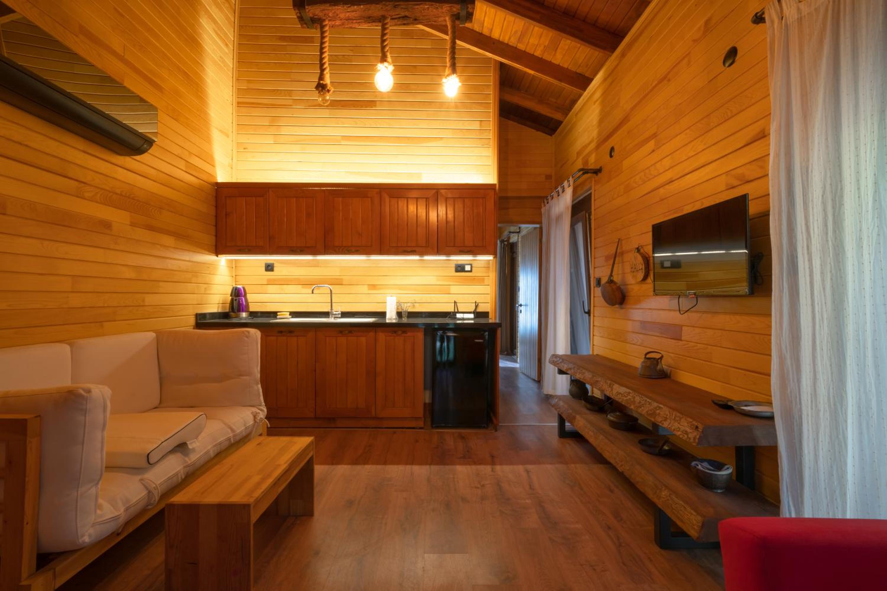 Junior Suite with Garden View - Photo 3