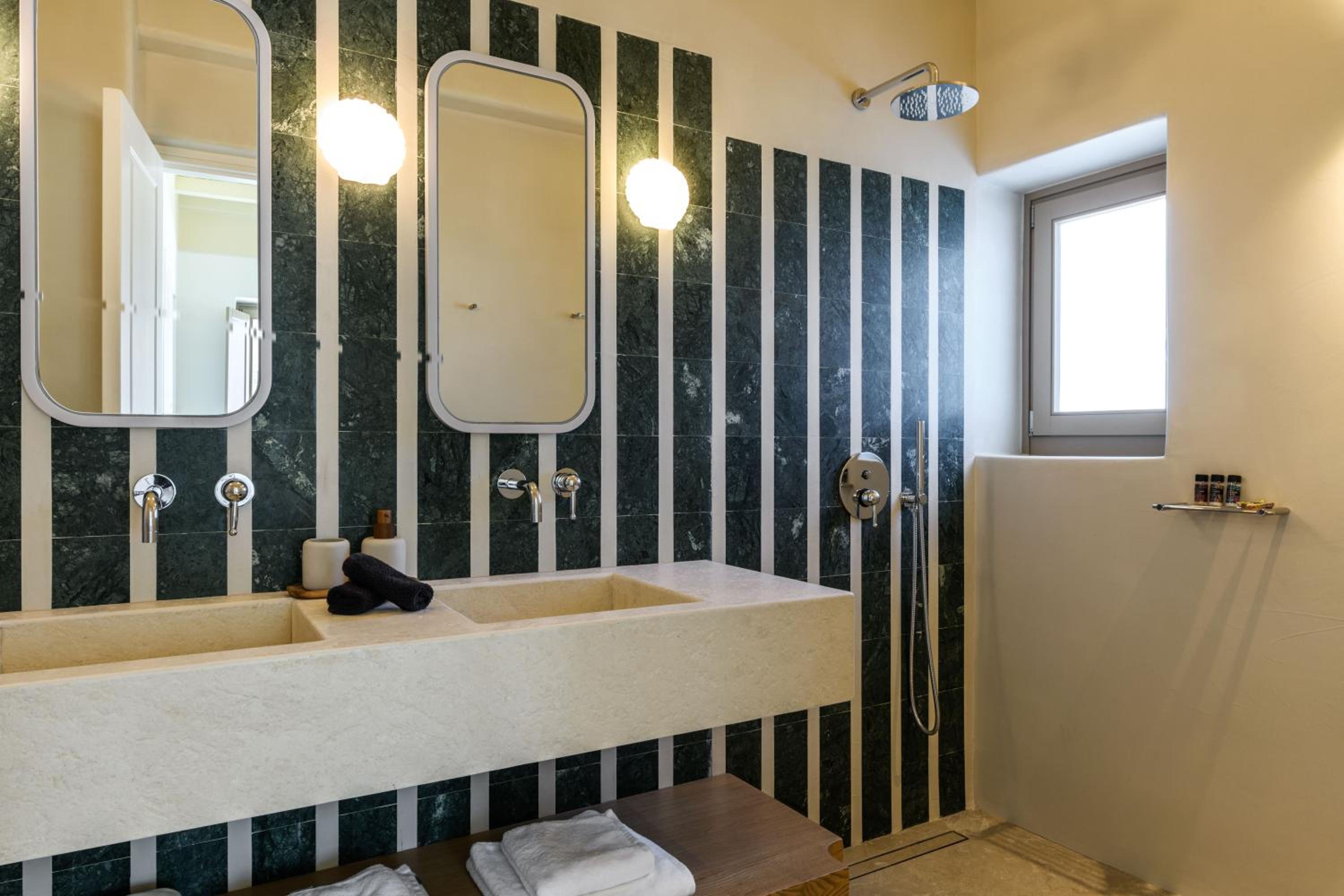 Superior Double Room - Photo 5
