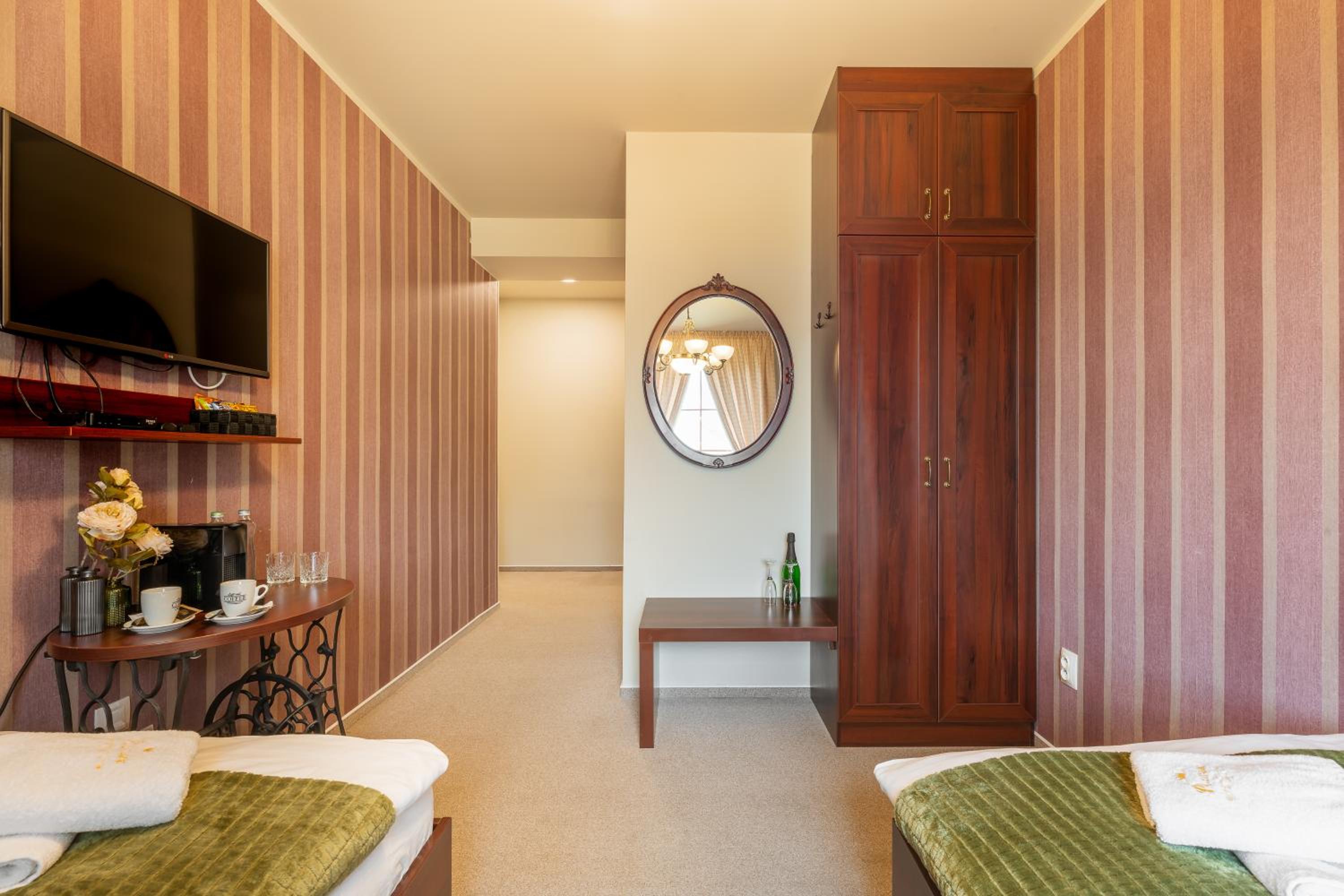 Twin Room photo 2