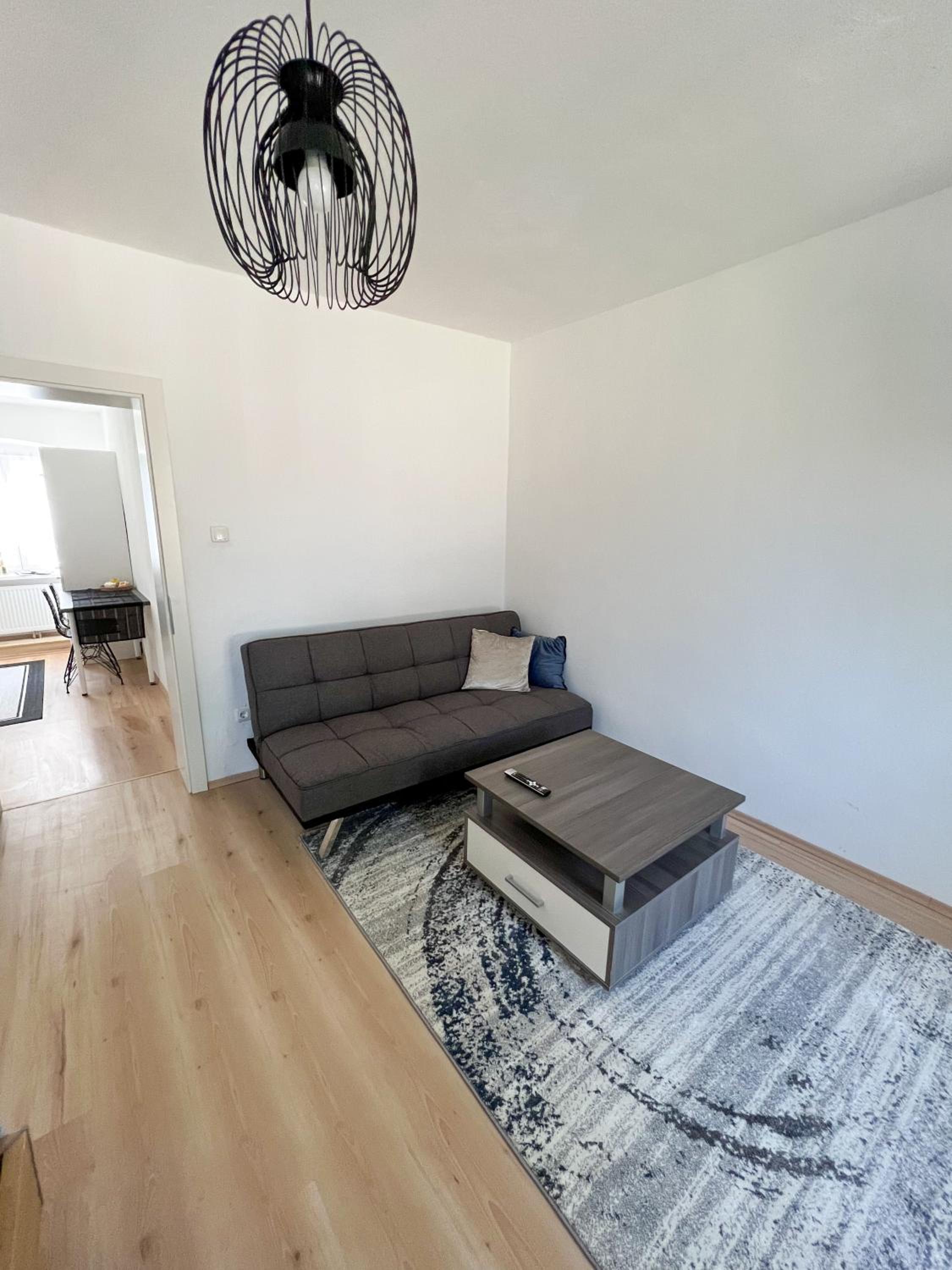 One-Bedroom Apartment - Photo 1