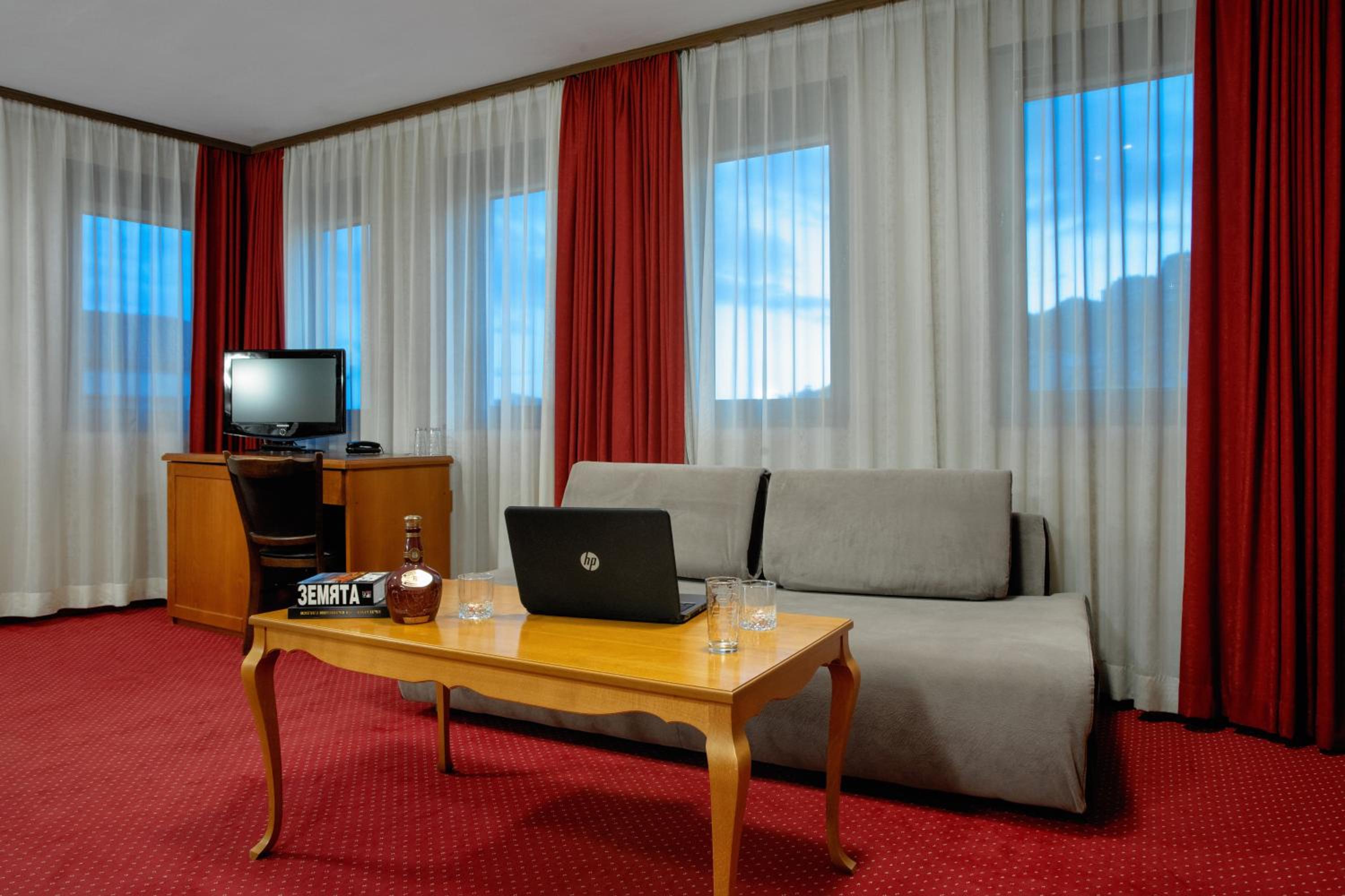 Junior Suite - Photo 1