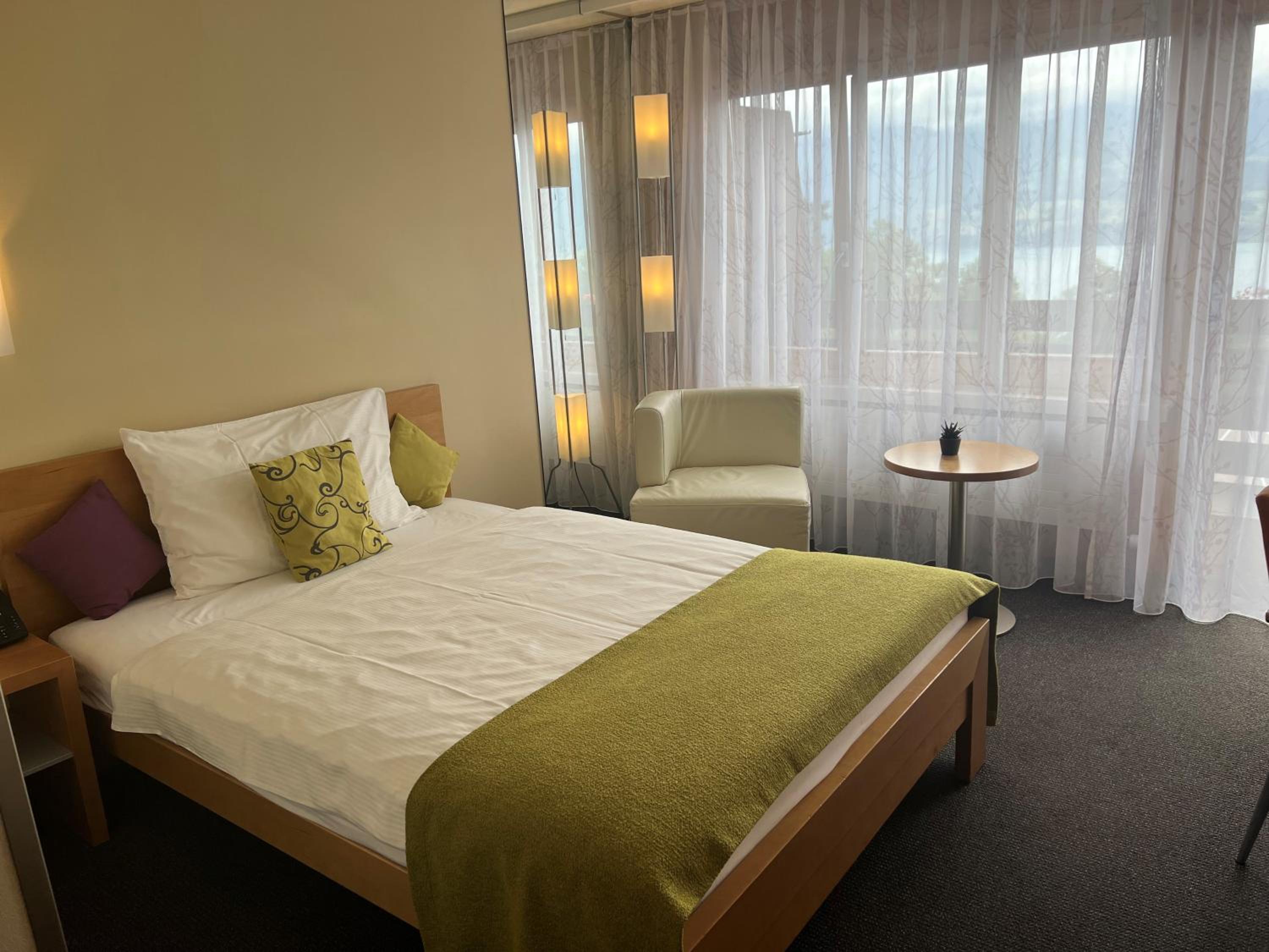 Single Room With Lake View photo 1