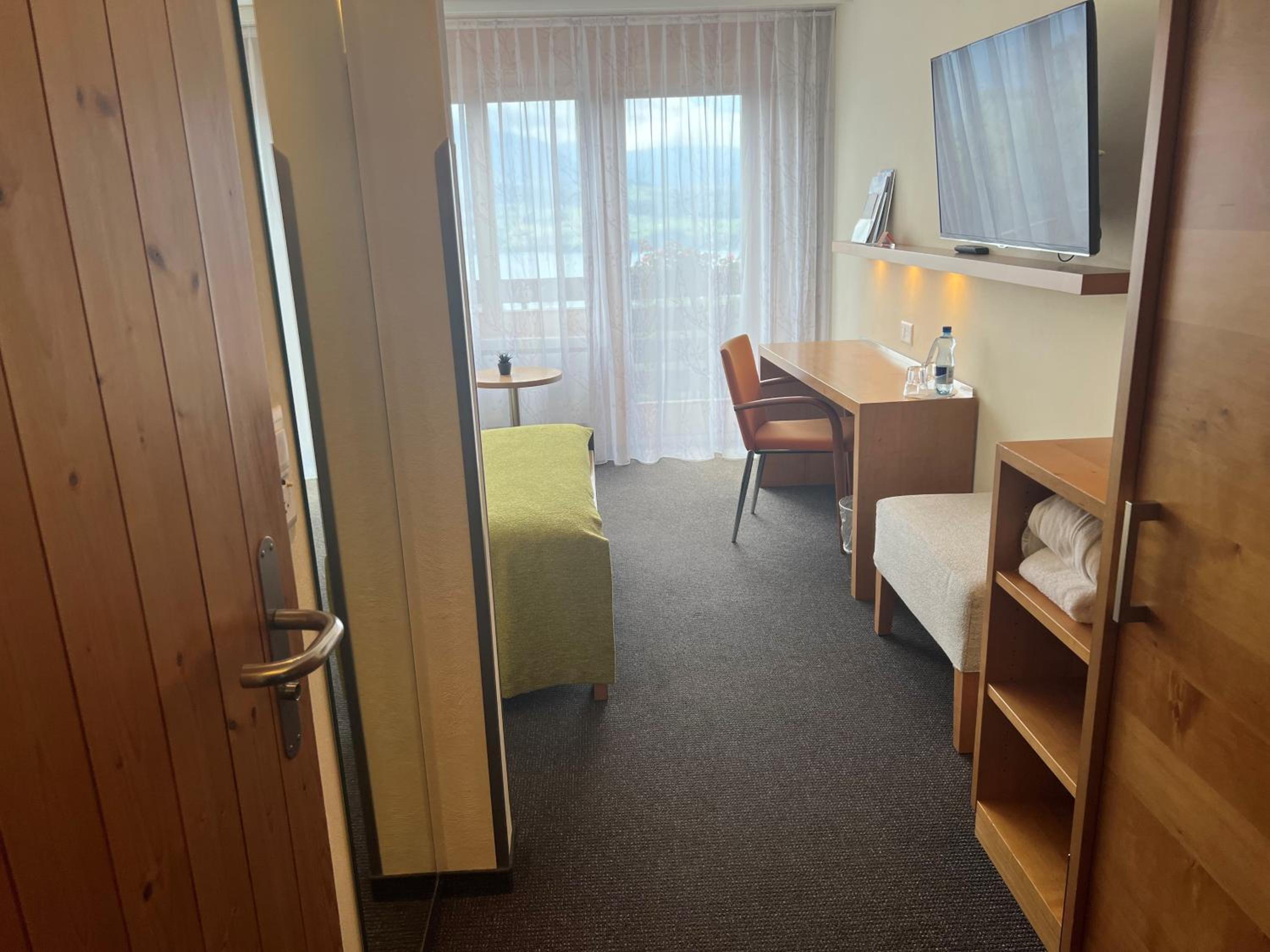 Single Room With Lake View photo 3
