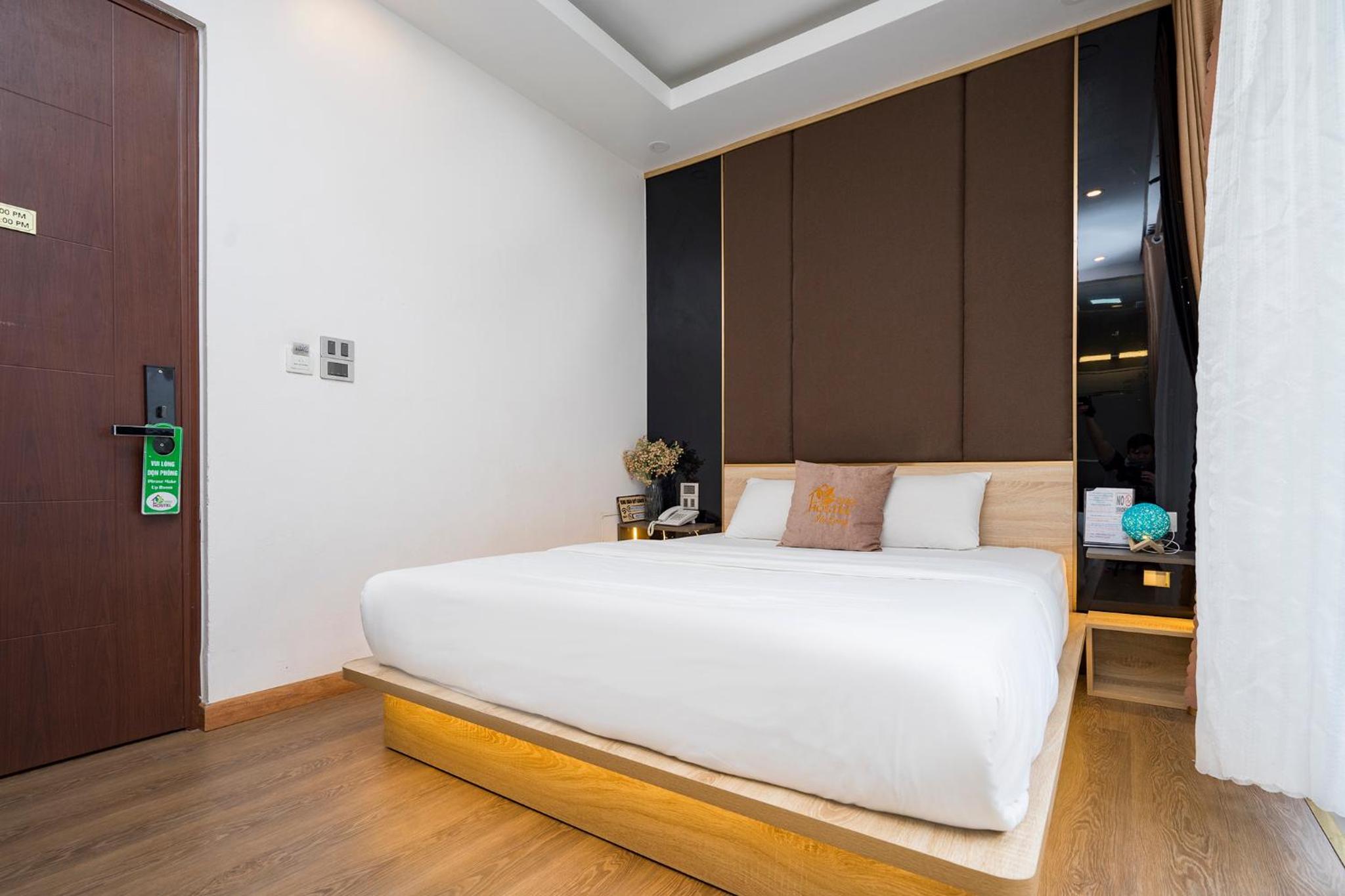 Queen Room with Balcony photo 3