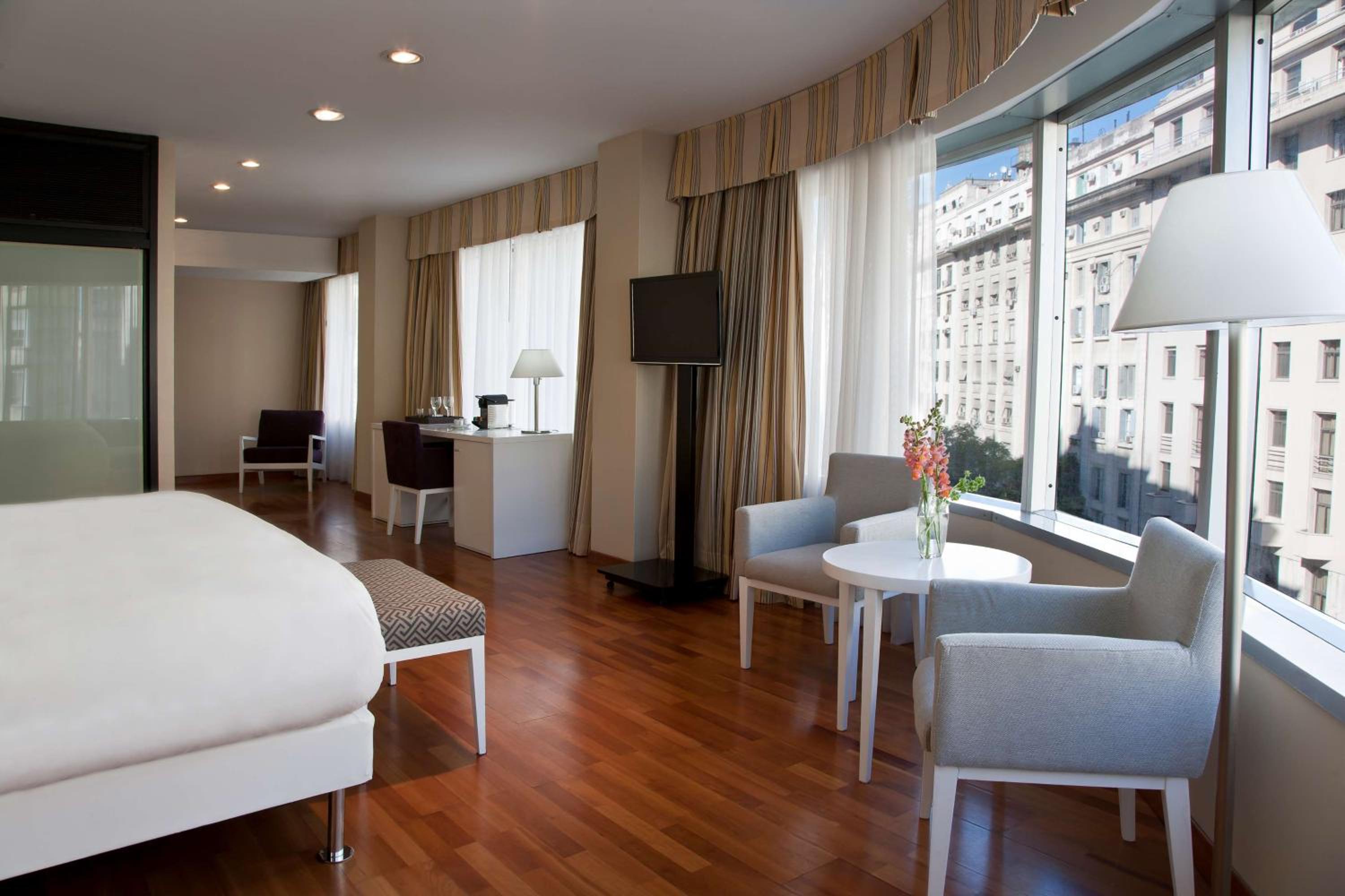 Corner Superior Room View