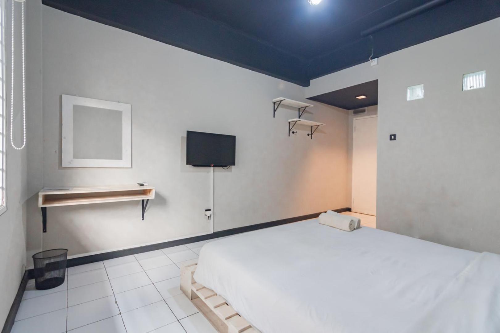 Double Room - Photo 10