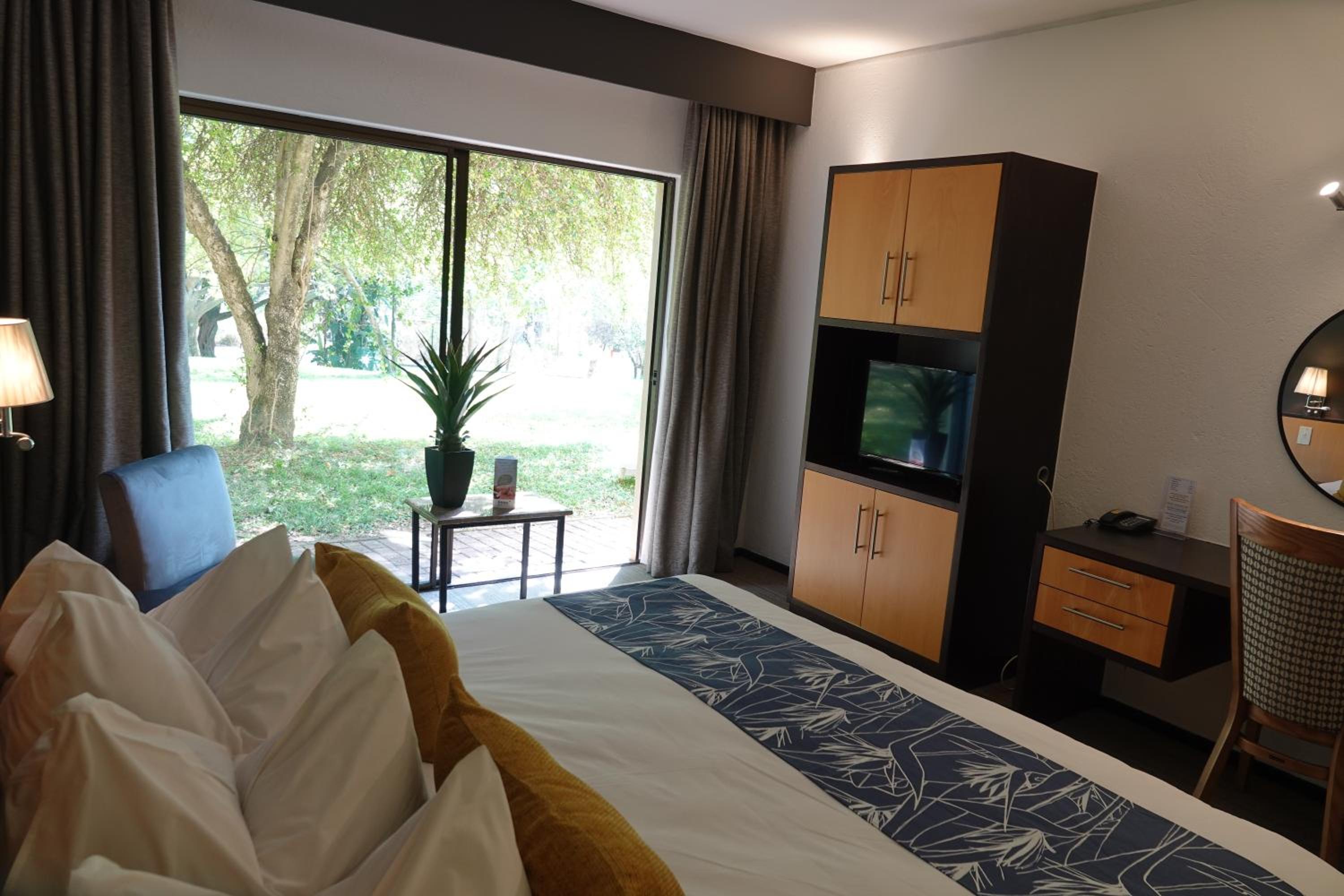 Standard Double Room - Photo 3