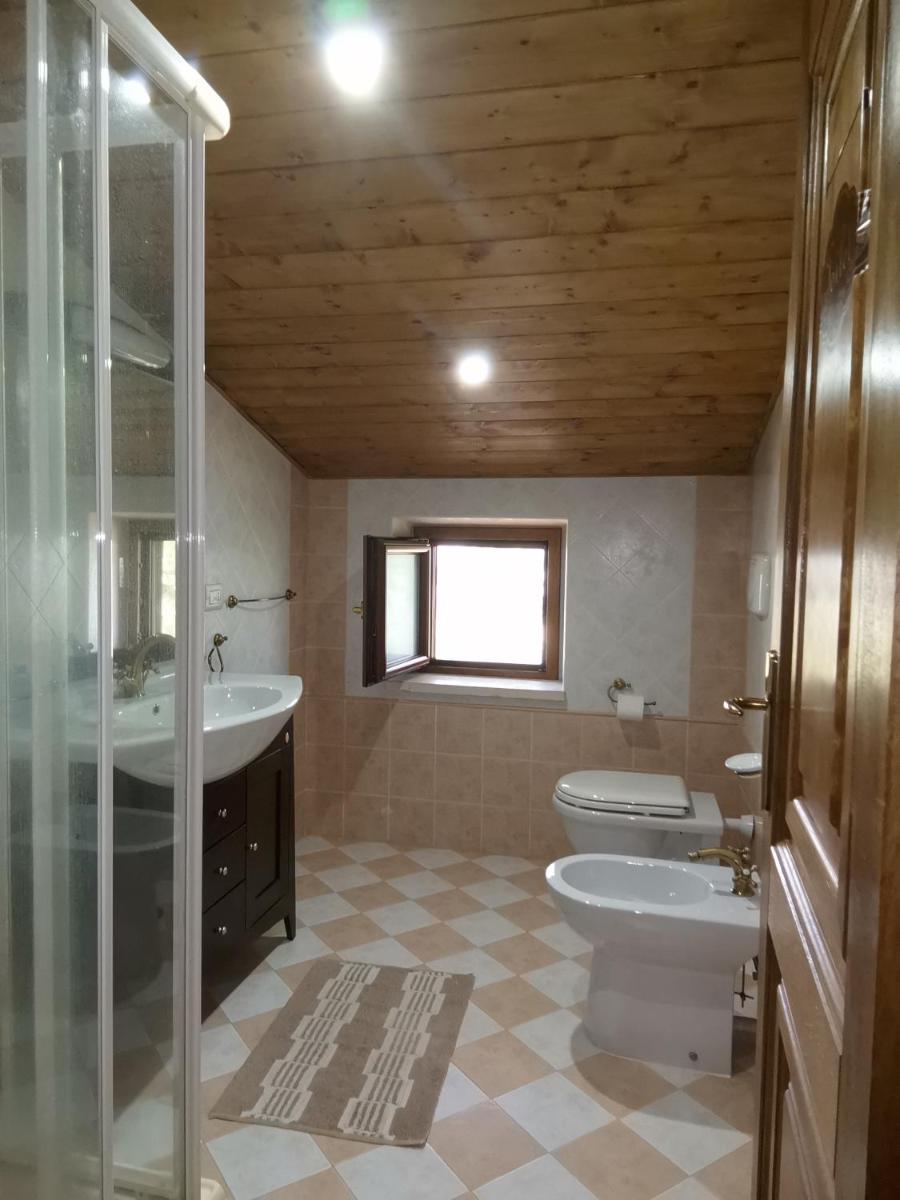 Twin Room with Private External Bathroom photo 3